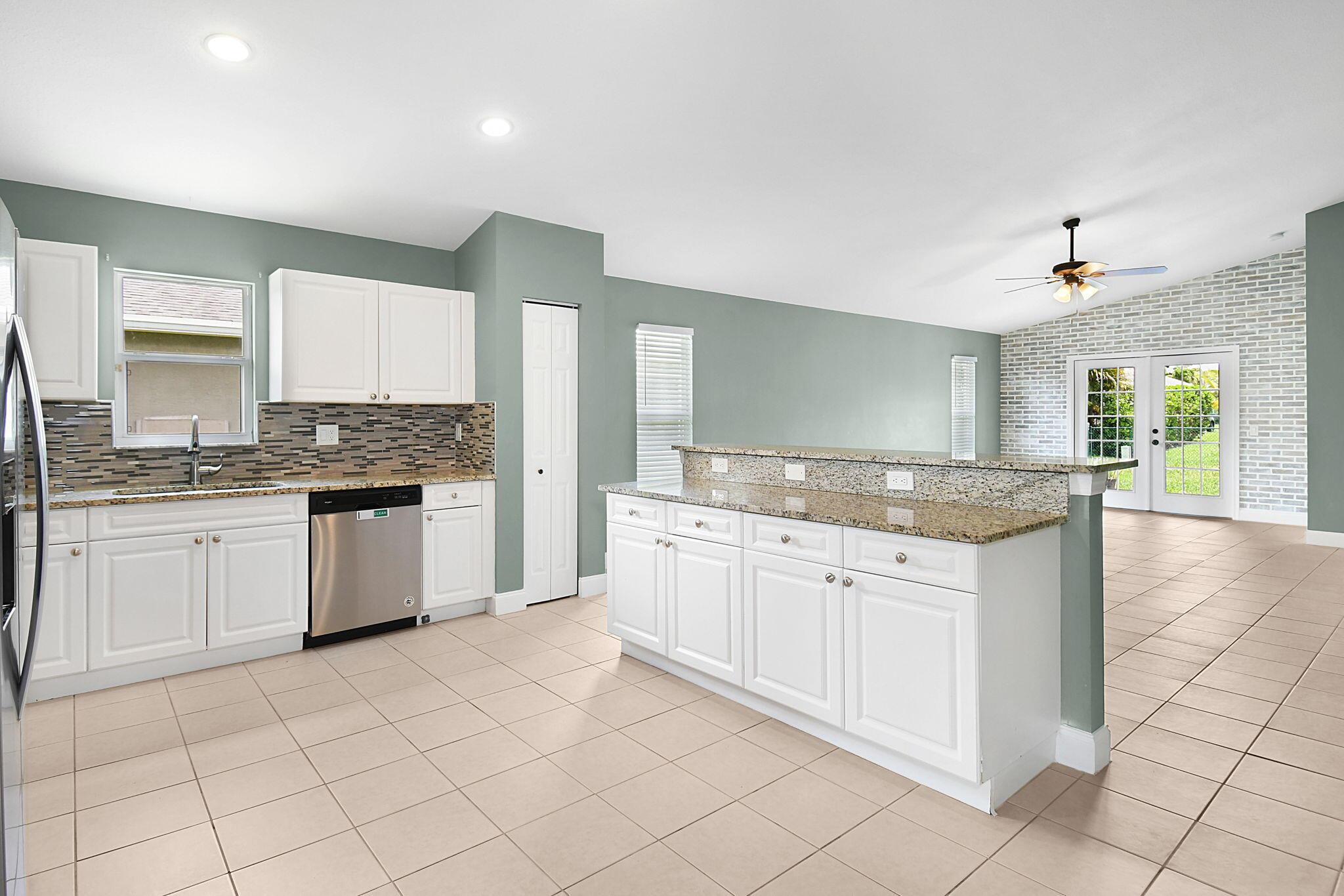 2867 SW Mustang Terrace