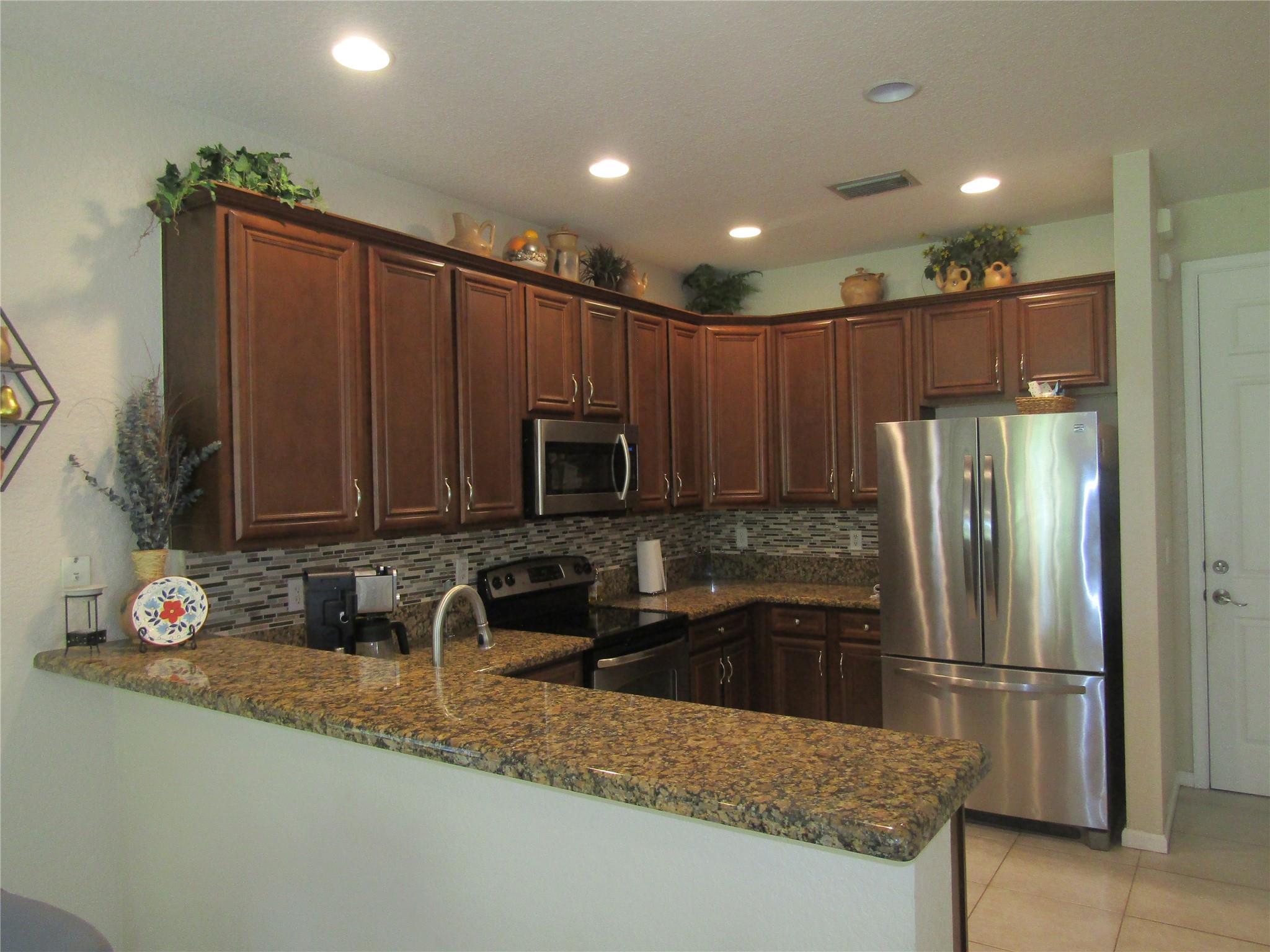 Pastelle - The Oaks - Residential Lease