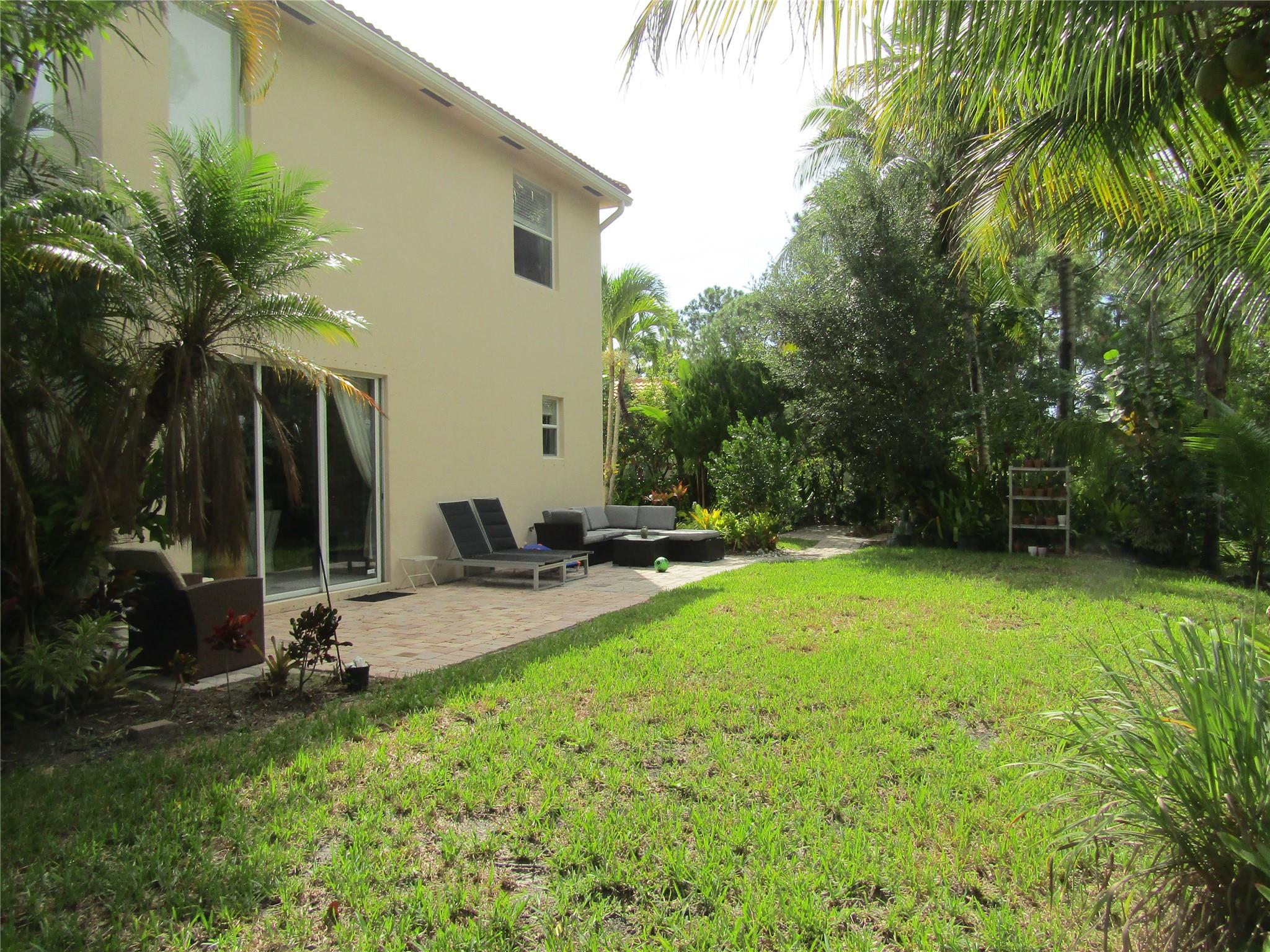 Pastelle - The Oaks - Residential Lease