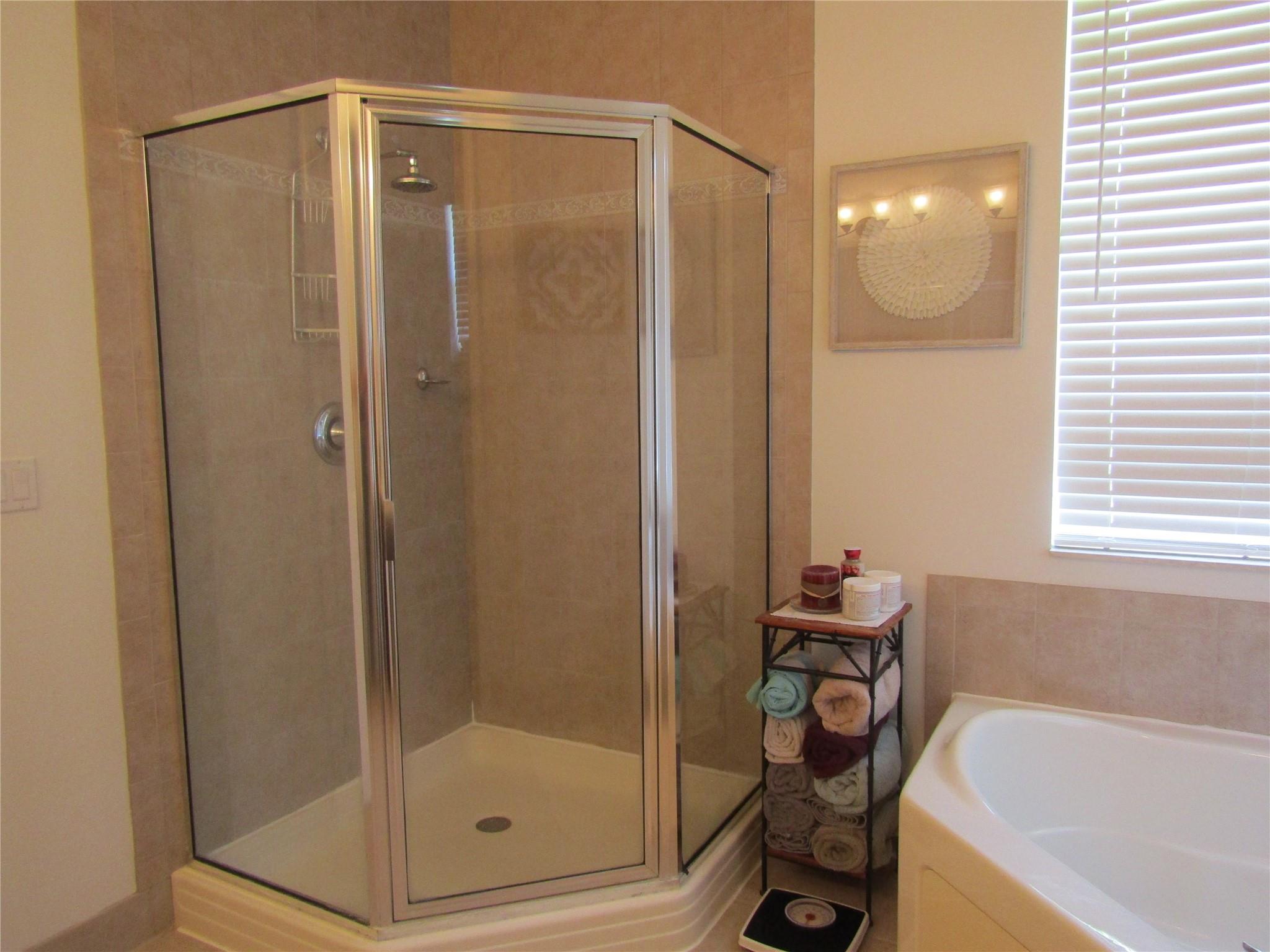 Pastelle - The Oaks - Residential Lease