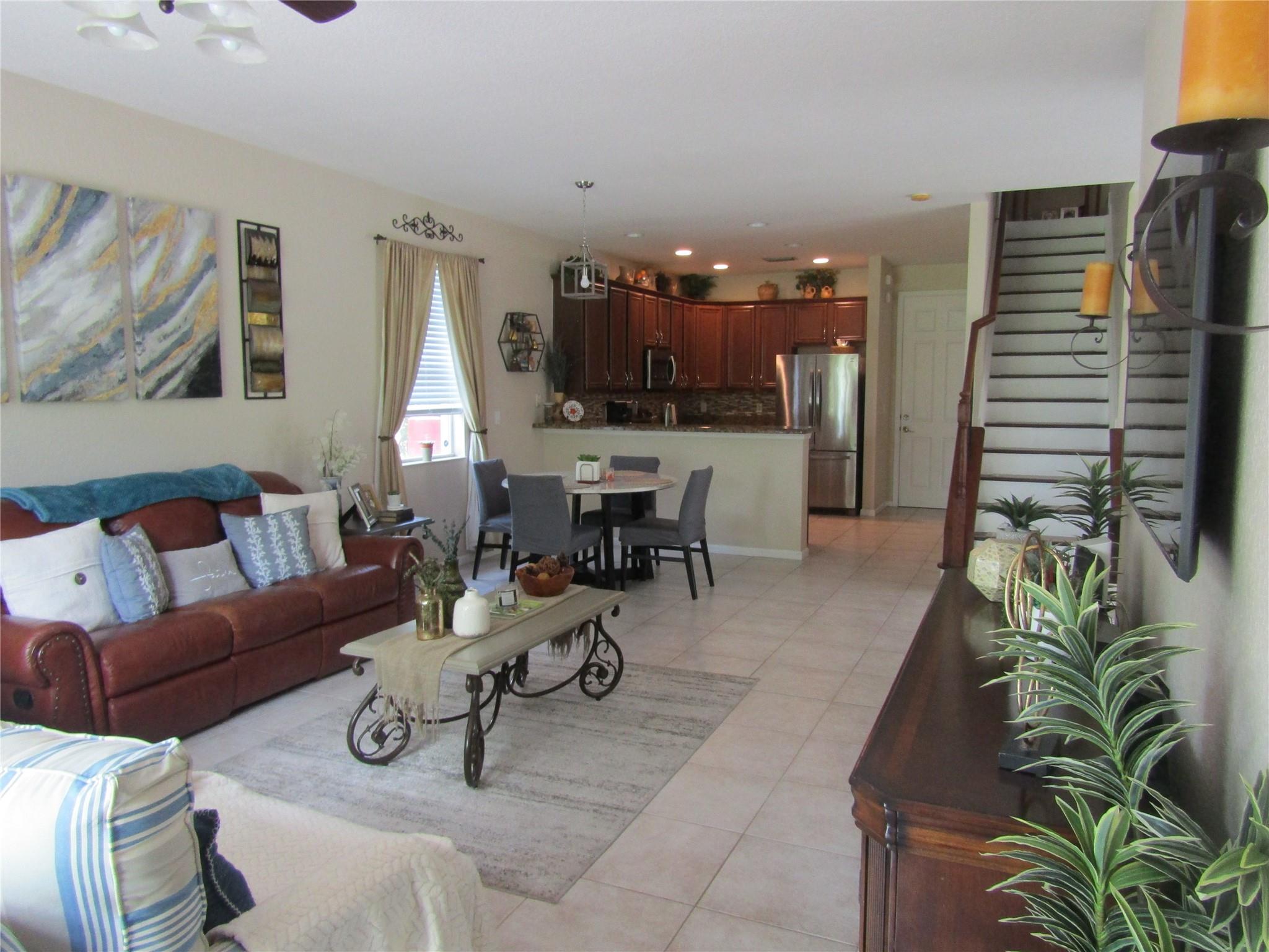 Pastelle - The Oaks - Residential Lease