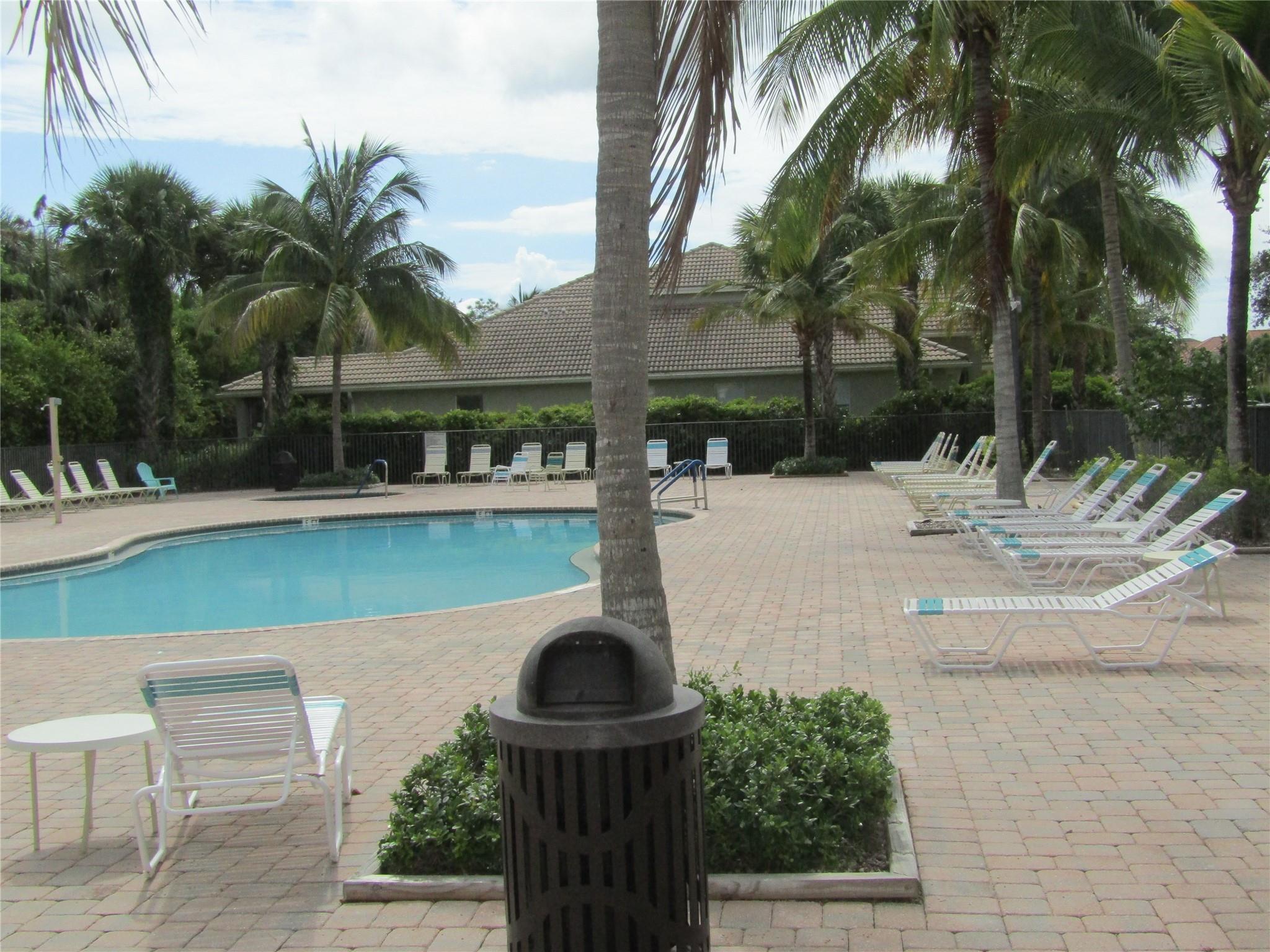 Pastelle - The Oaks - Residential Lease