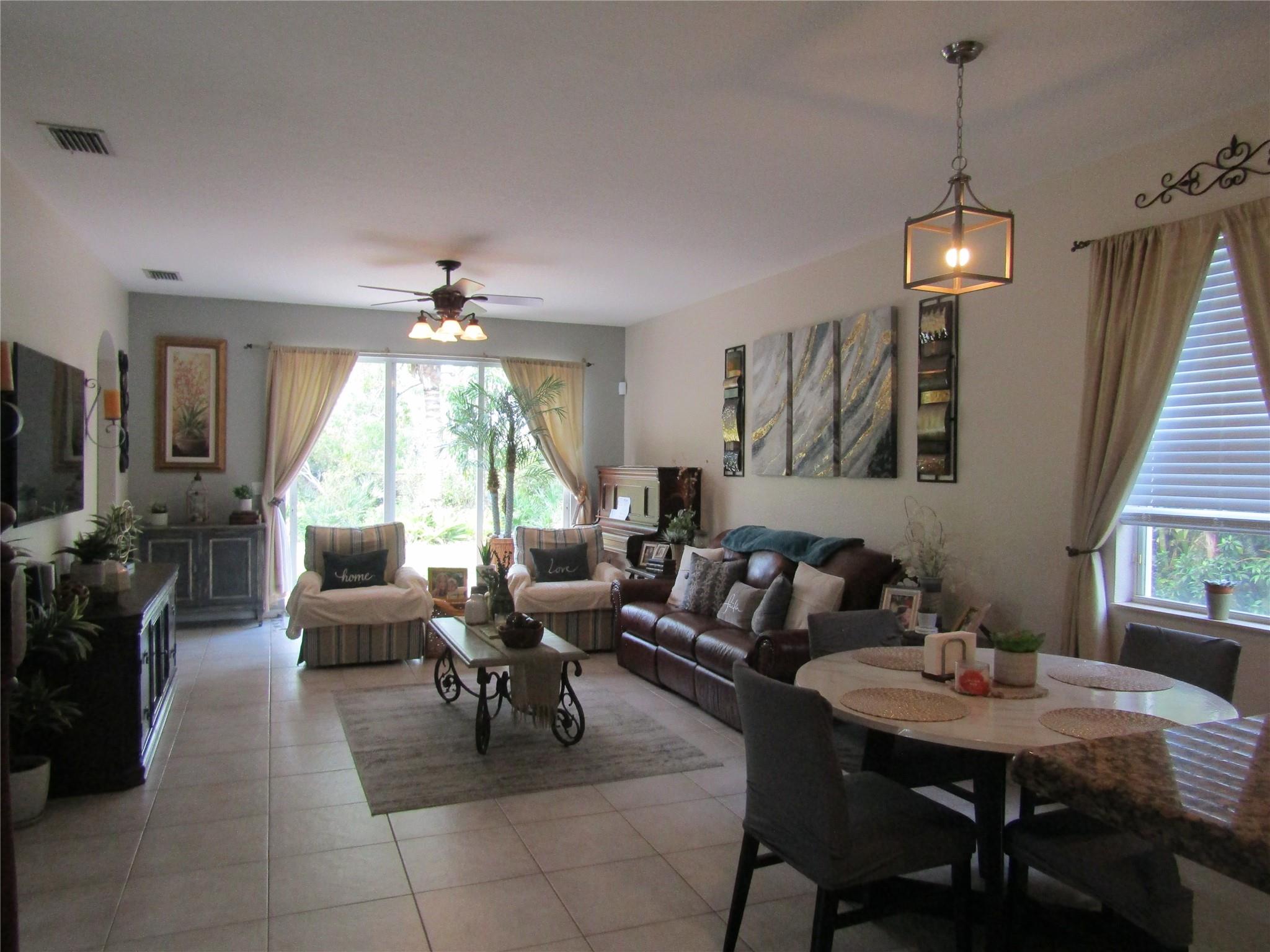 Pastelle - The Oaks - Residential Lease