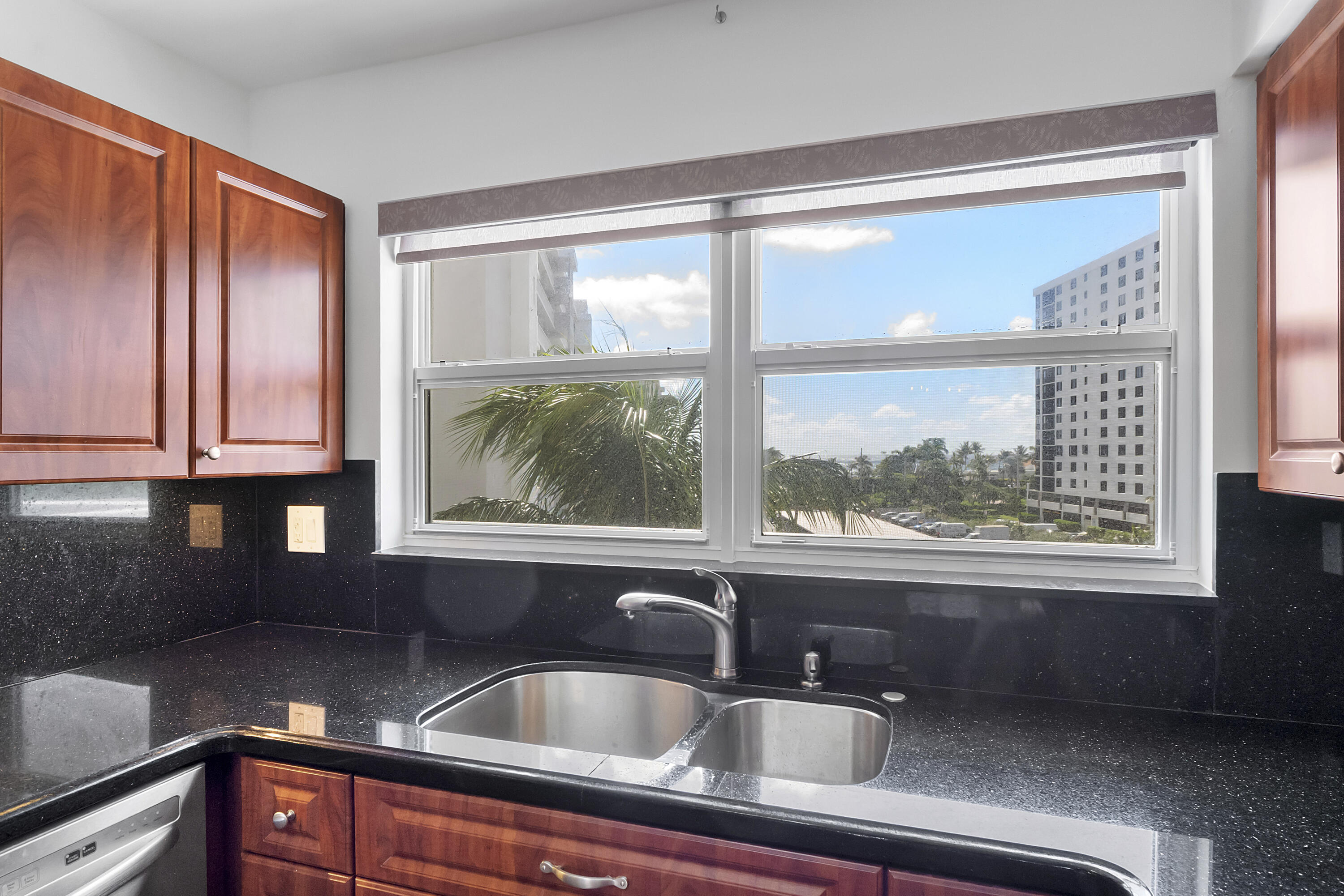 3310 S Ocean Boulevard 528-d