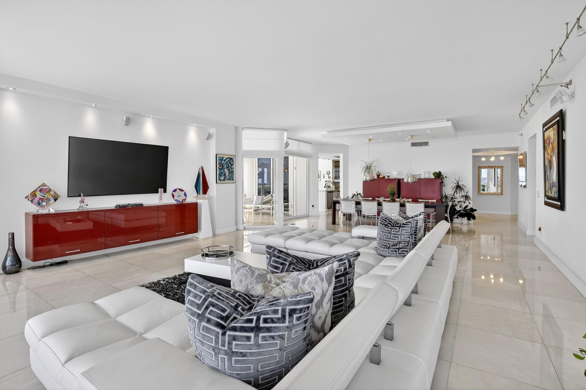 ATLANTIC II AT THE POINT - Residential