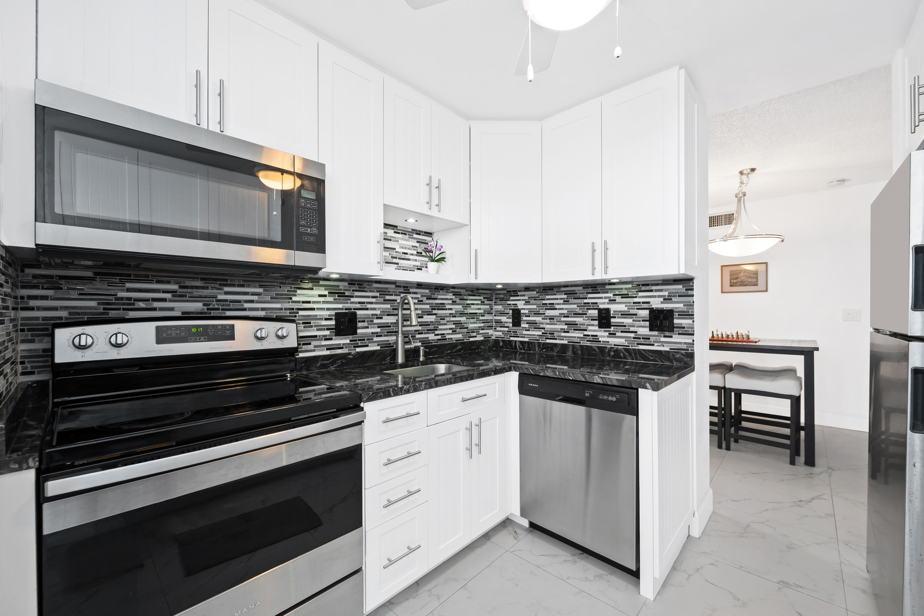 1505 N Riverside Drive 808