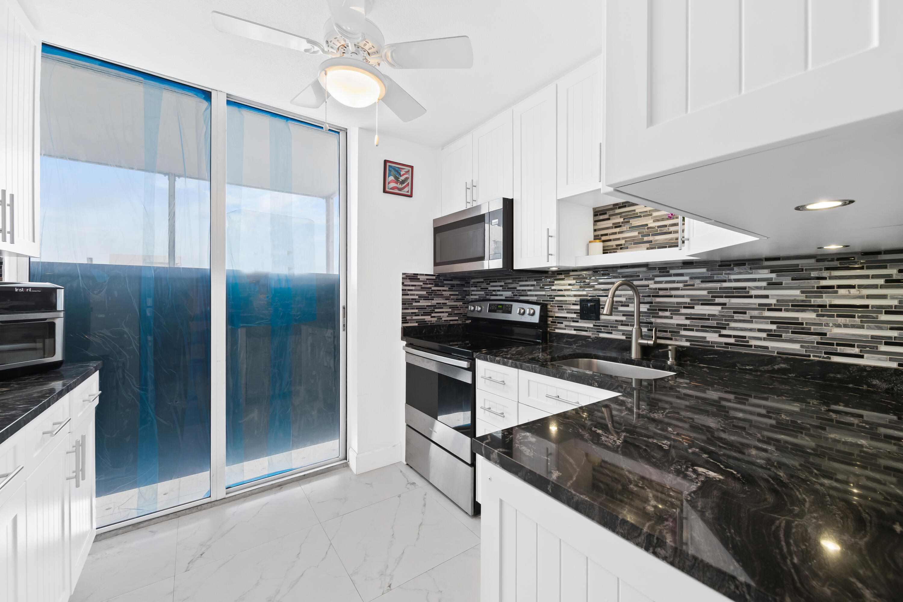 1505 N Riverside Drive 808