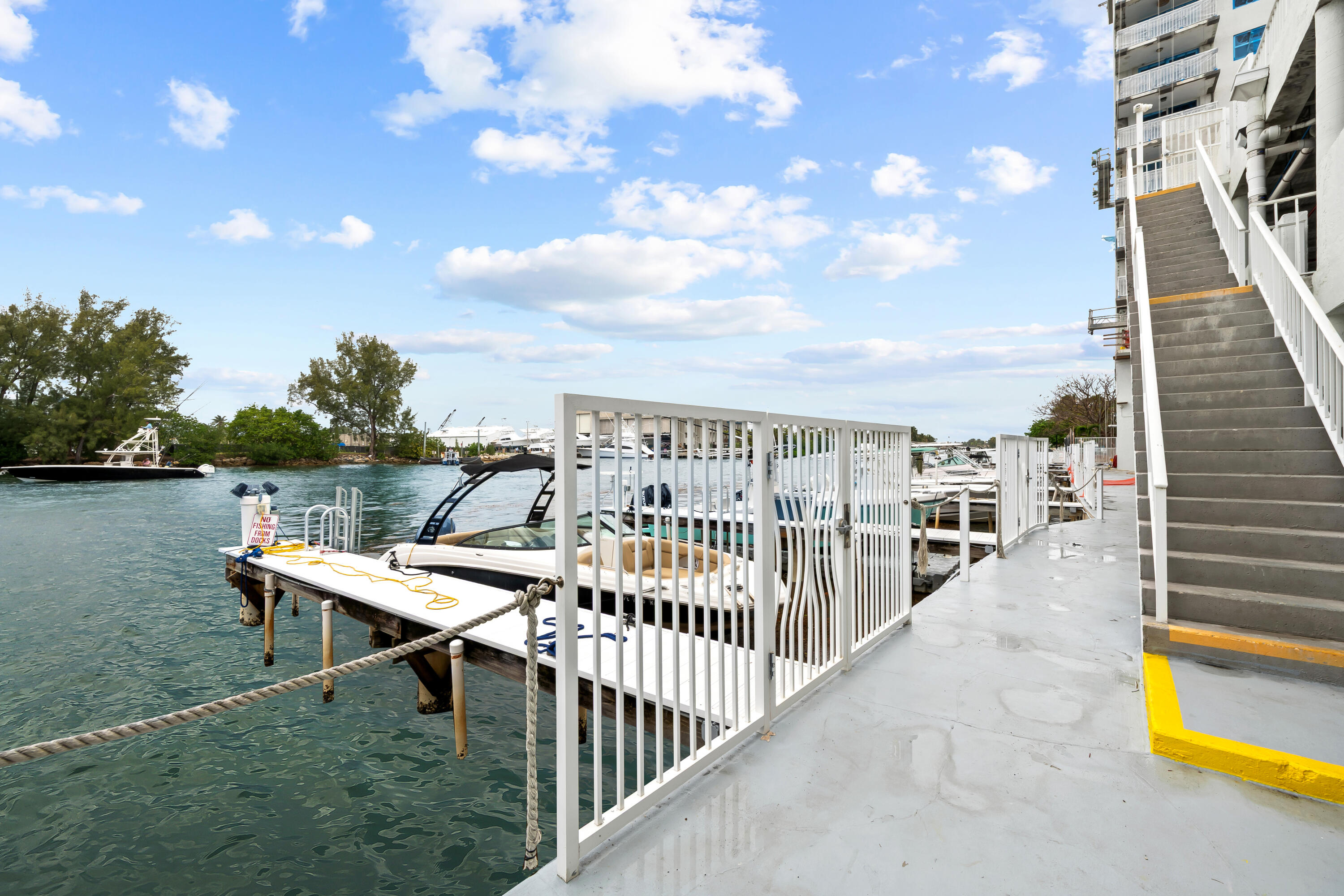 INTRACOASTAL TOWER - Residential