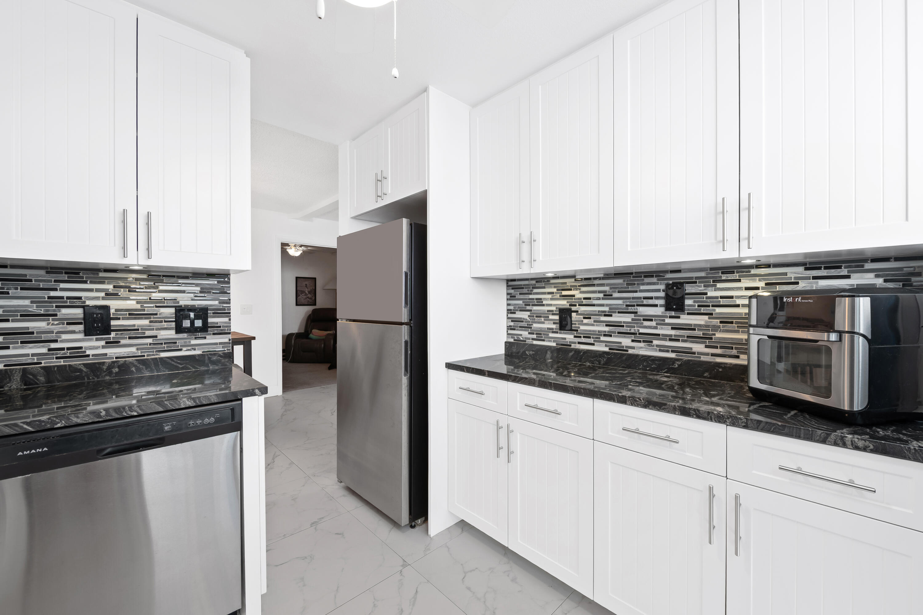 1505 N Riverside Drive 808