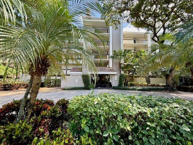 Photo of 2025 Lavers Circle #D411, Delray Beach, FL 33444 (MLS # R11138323)