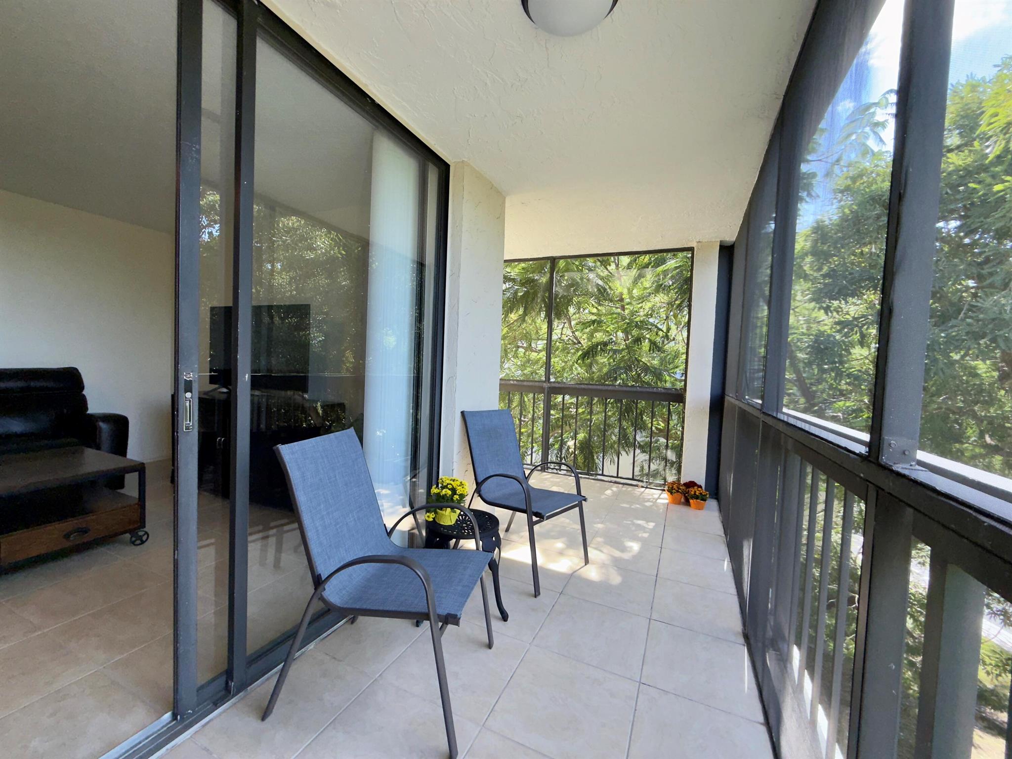 LAKESIDE CONDO - Residential