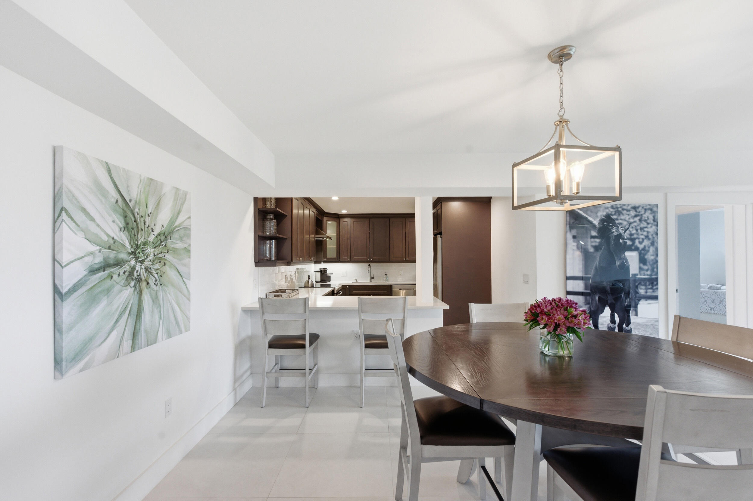 CARLYLE HOUSE CONDO - Residential