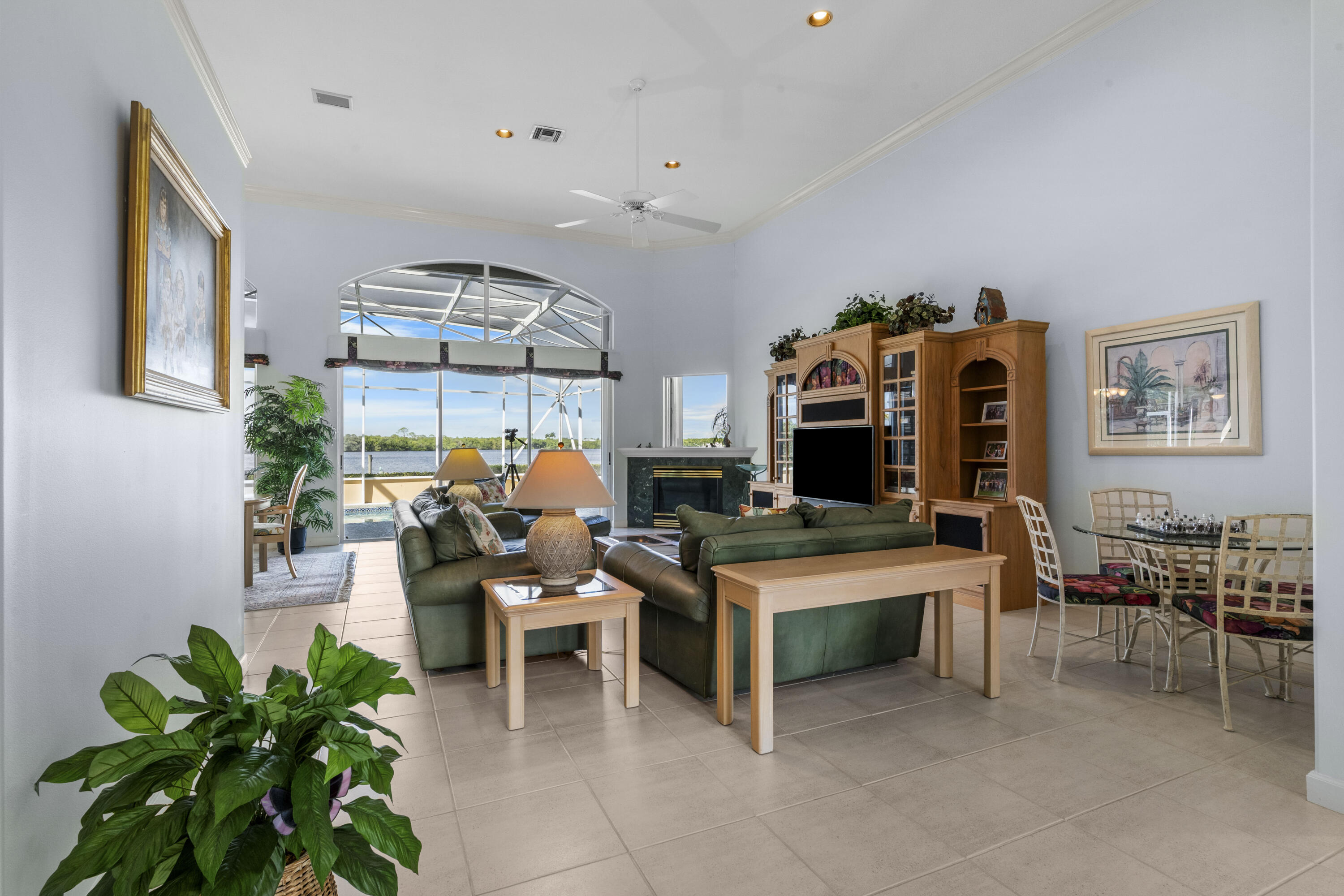 RIVER VISTA SUBDIVISION R - Residential