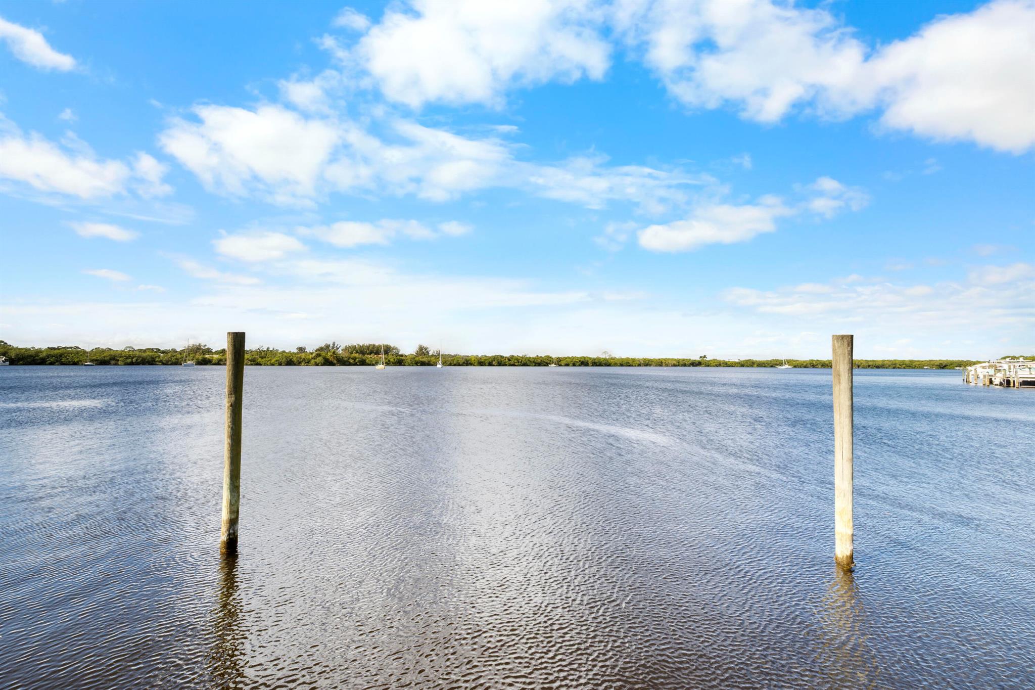 RIVER VISTA SUBDIVISION R - Residential