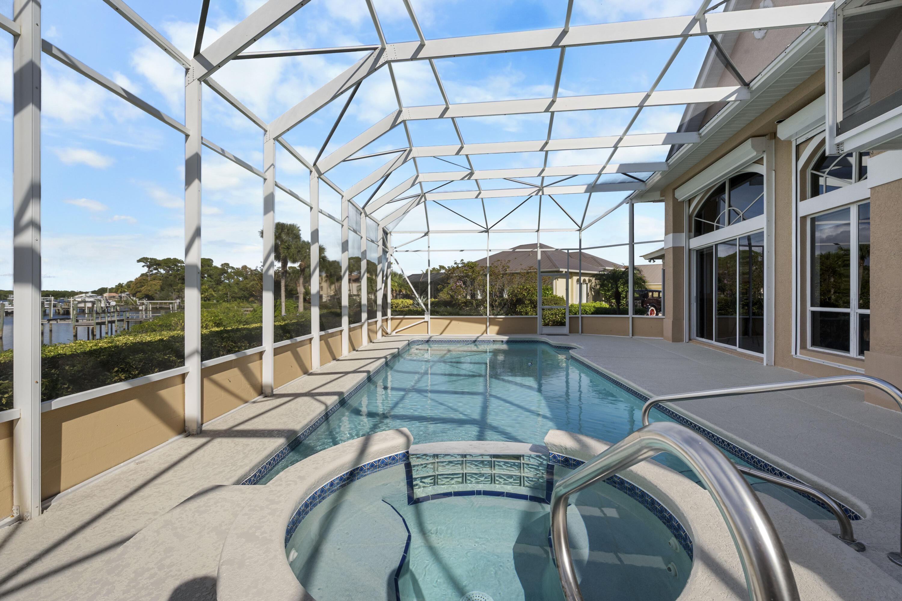 RIVER VISTA SUBDIVISION R - Residential