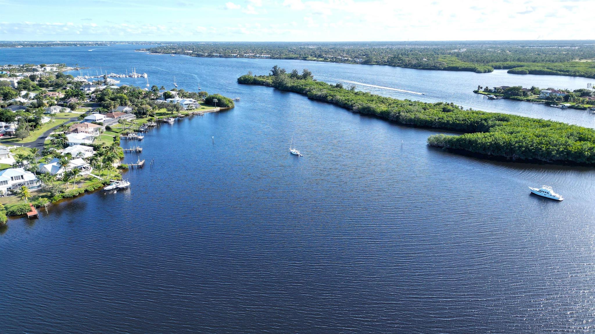 RIVER VISTA SUBDIVISION R - Residential