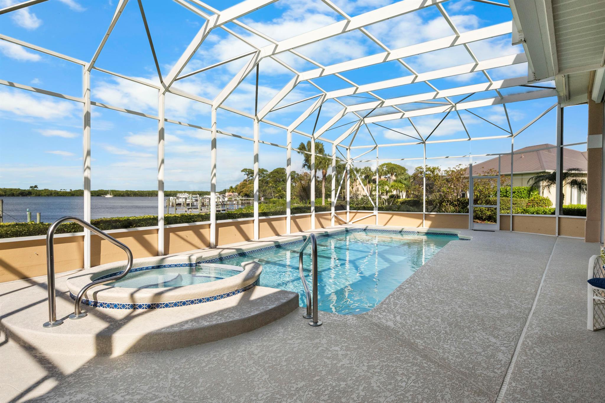 RIVER VISTA SUBDIVISION R - Residential