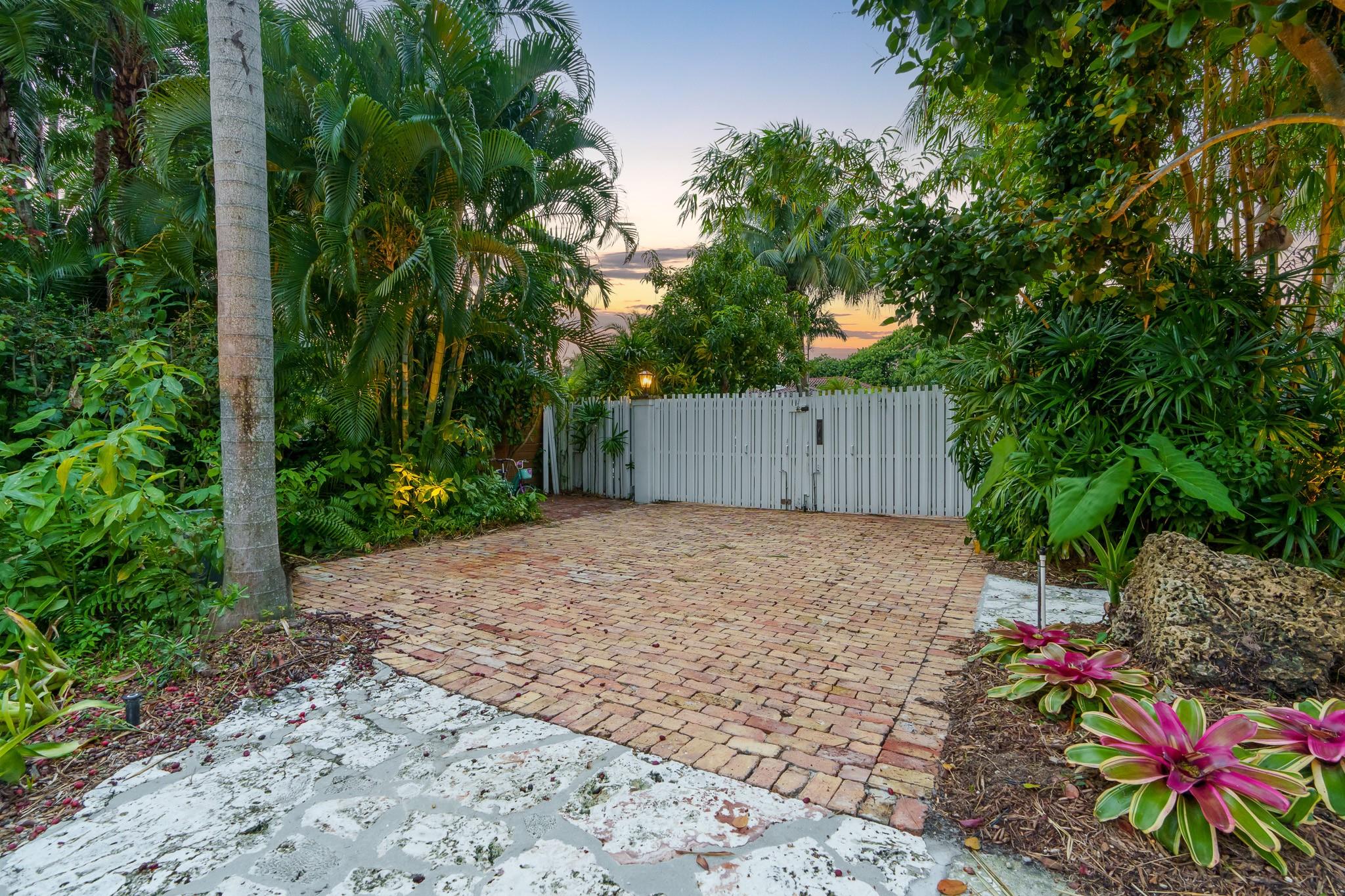 VICTORIA PARK - Residential