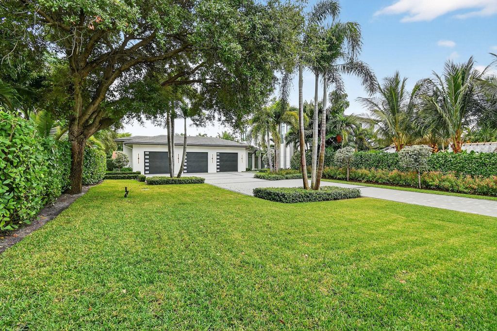 Photo of 2085 Vitex Lane, North Palm Beach, FL 33408 (MLS # R11146314)