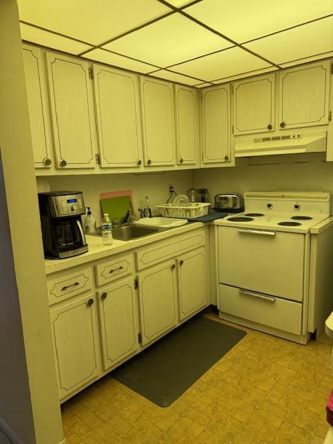 MURRY HILLS APT BLDG CONDO - Residential