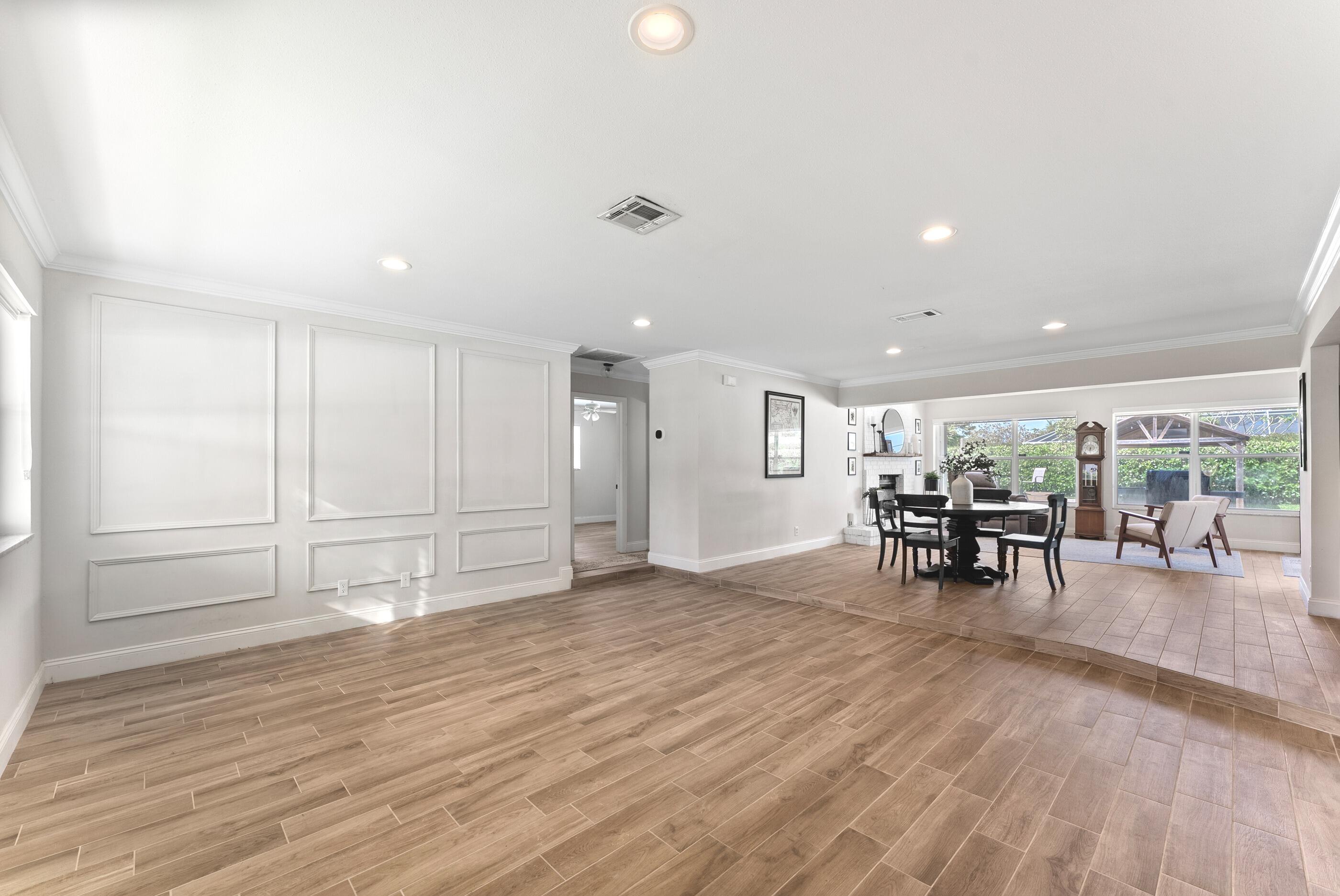 PALM BEACH NATL GOLF AND COUNTRY CLUB ESTATES 1 - Residential