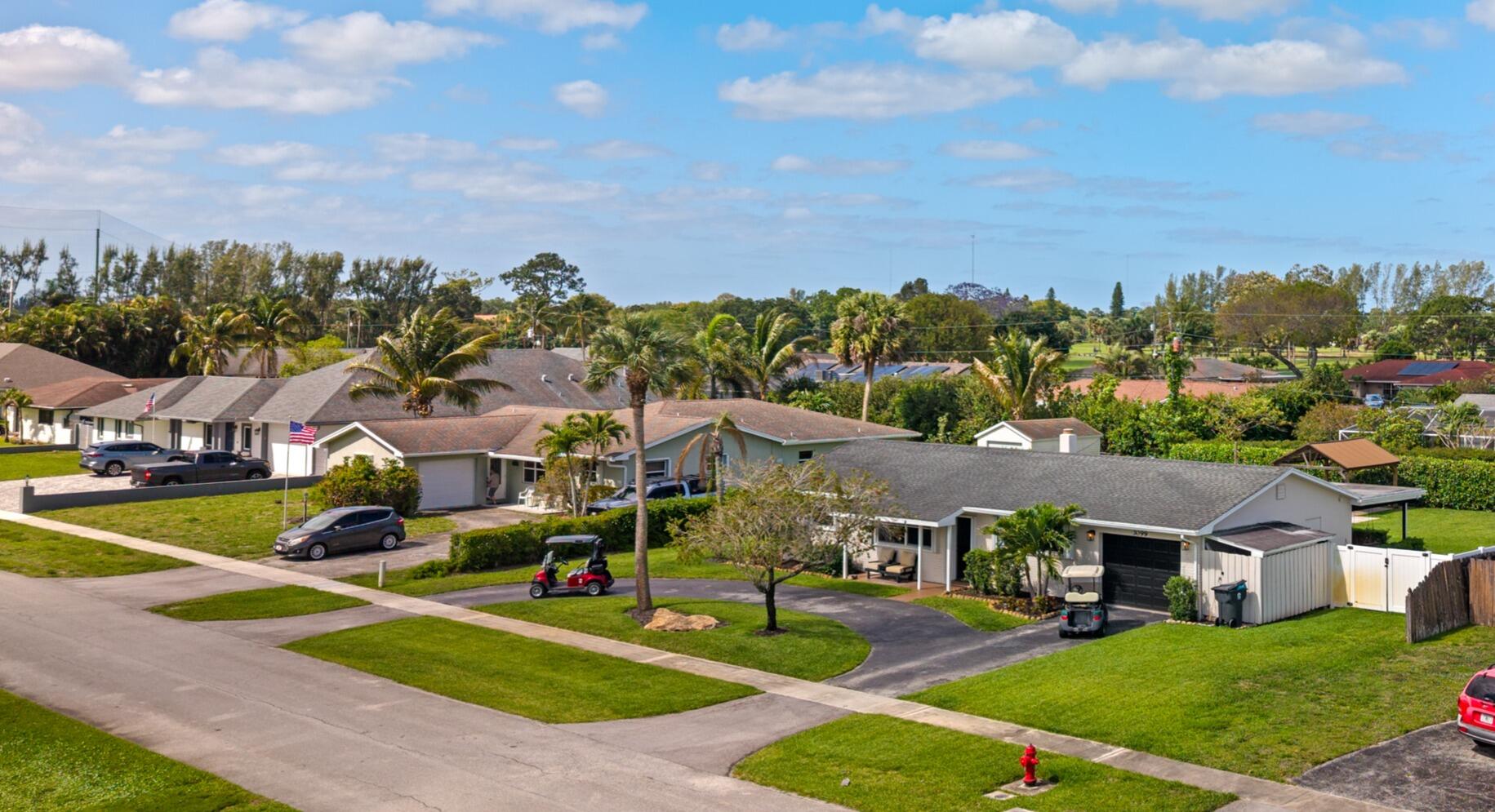 PALM BEACH NATL GOLF AND COUNTRY CLUB ESTATES 1 - Residential