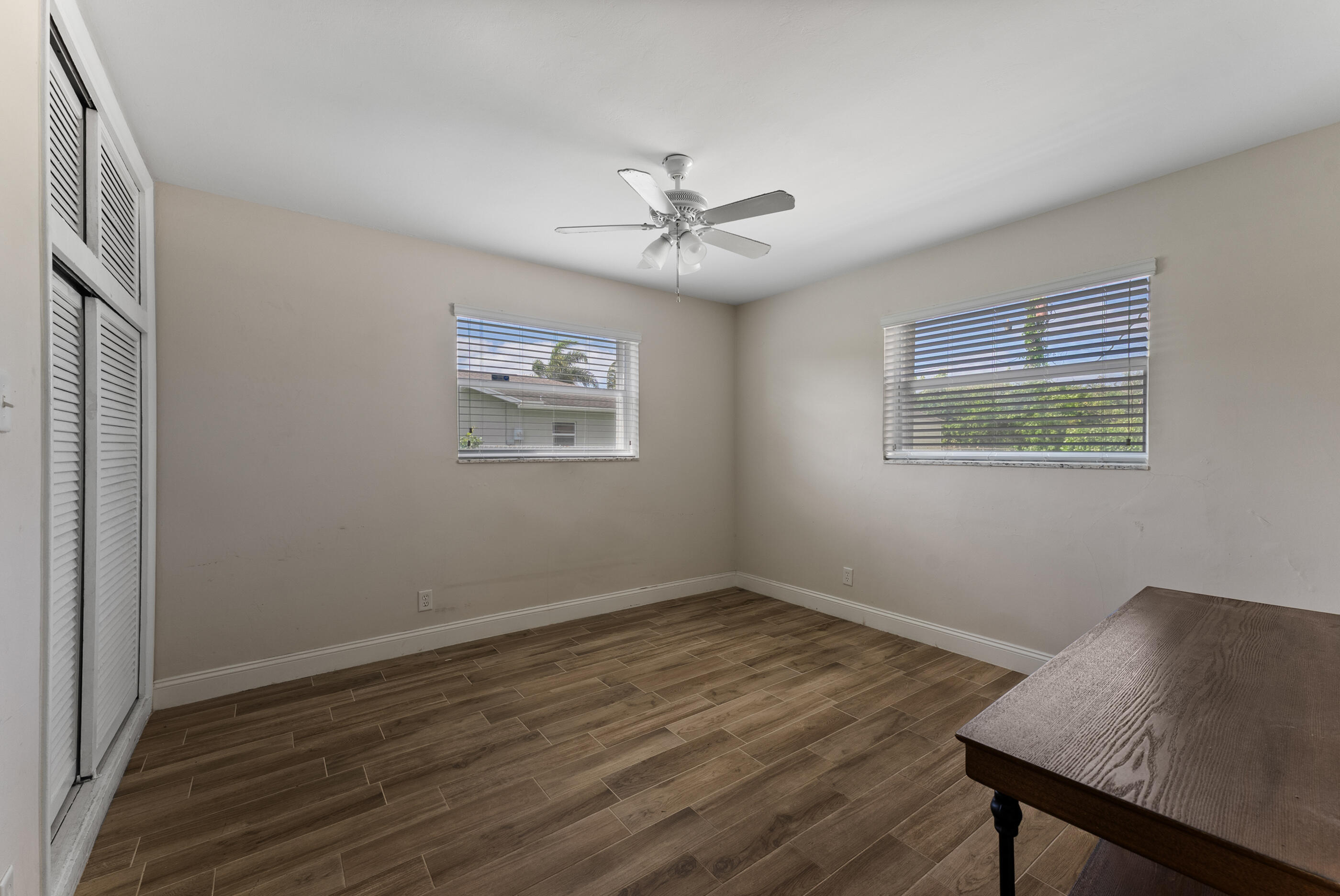 PALM BEACH NATL GOLF AND COUNTRY CLUB ESTATES 1 - Residential