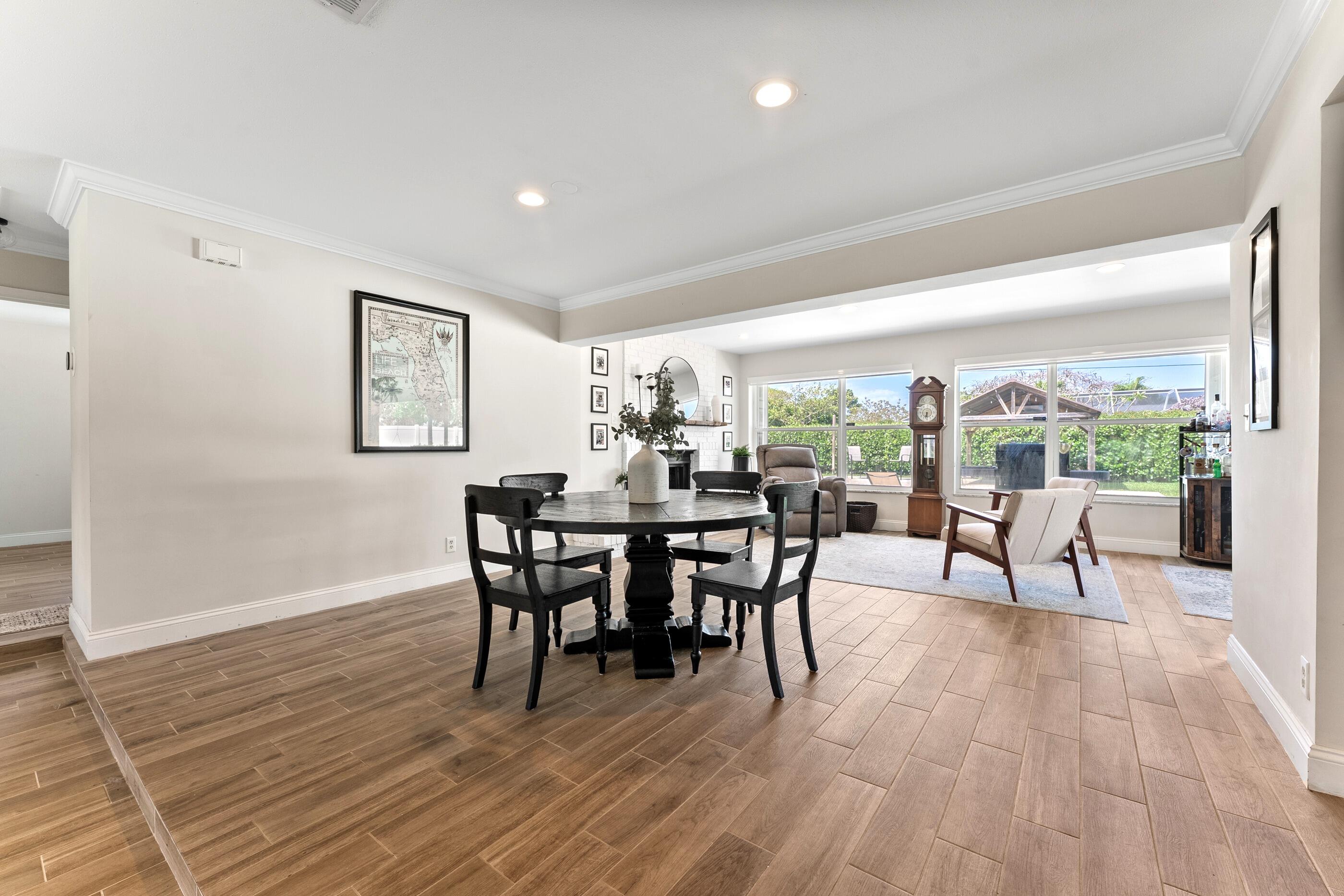 PALM BEACH NATL GOLF AND COUNTRY CLUB ESTATES 1 - Residential