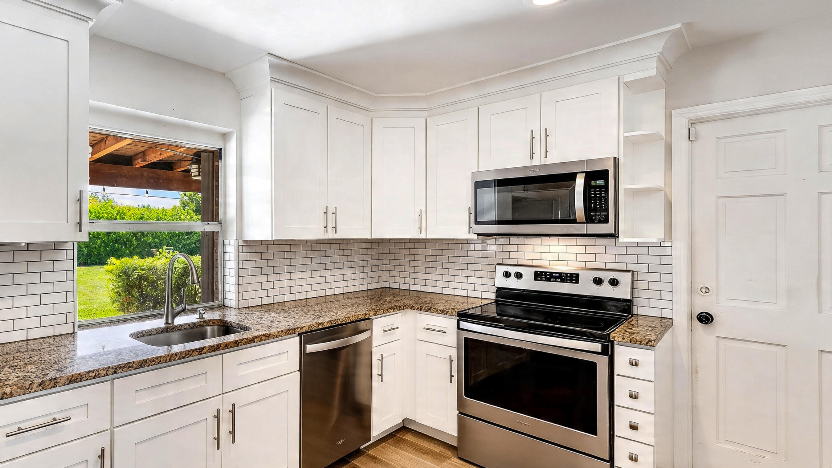 PALM BEACH NATL GOLF AND COUNTRY CLUB ESTATES 1 - Residential