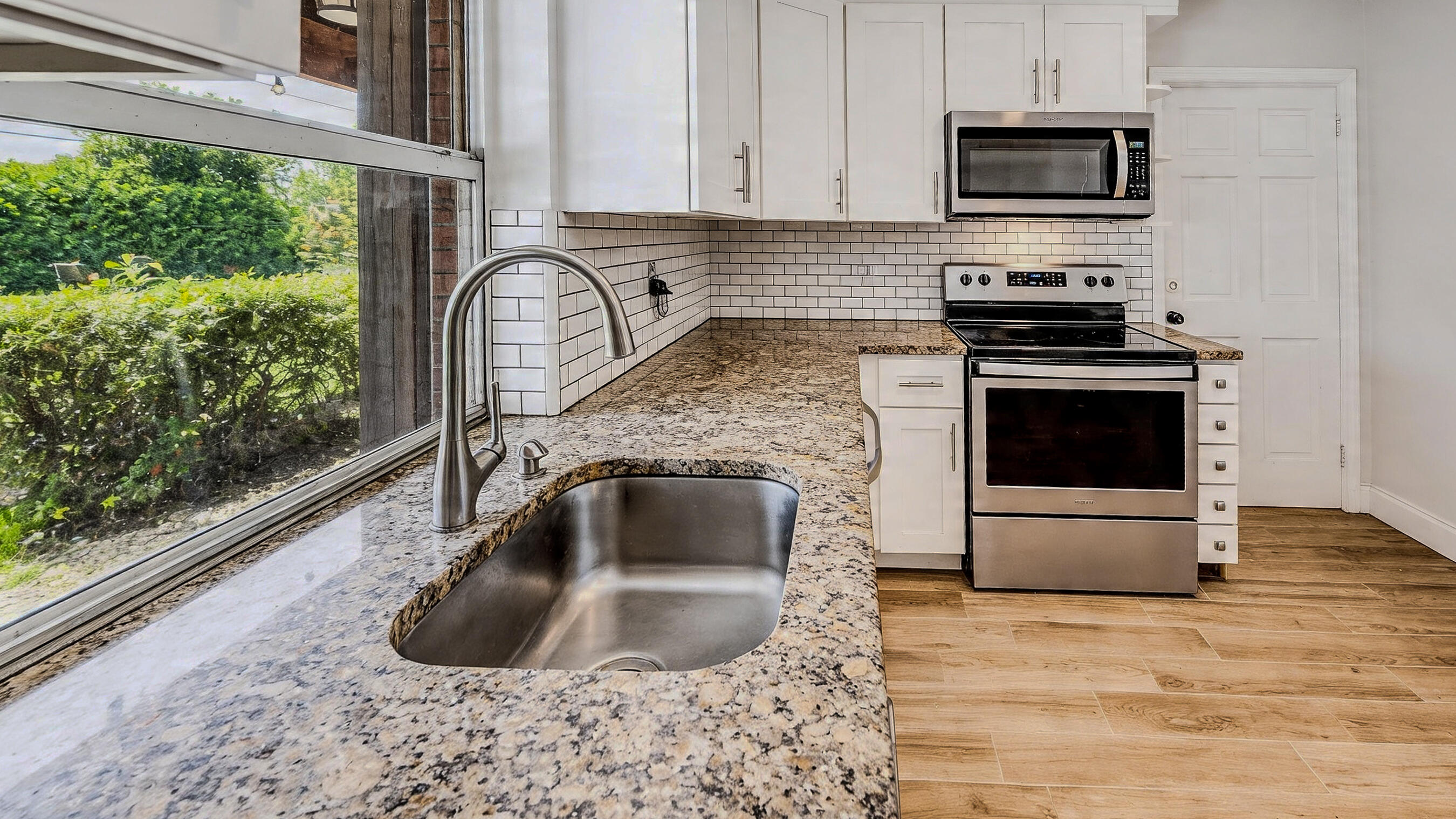 PALM BEACH NATL GOLF AND COUNTRY CLUB ESTATES 1 - Residential