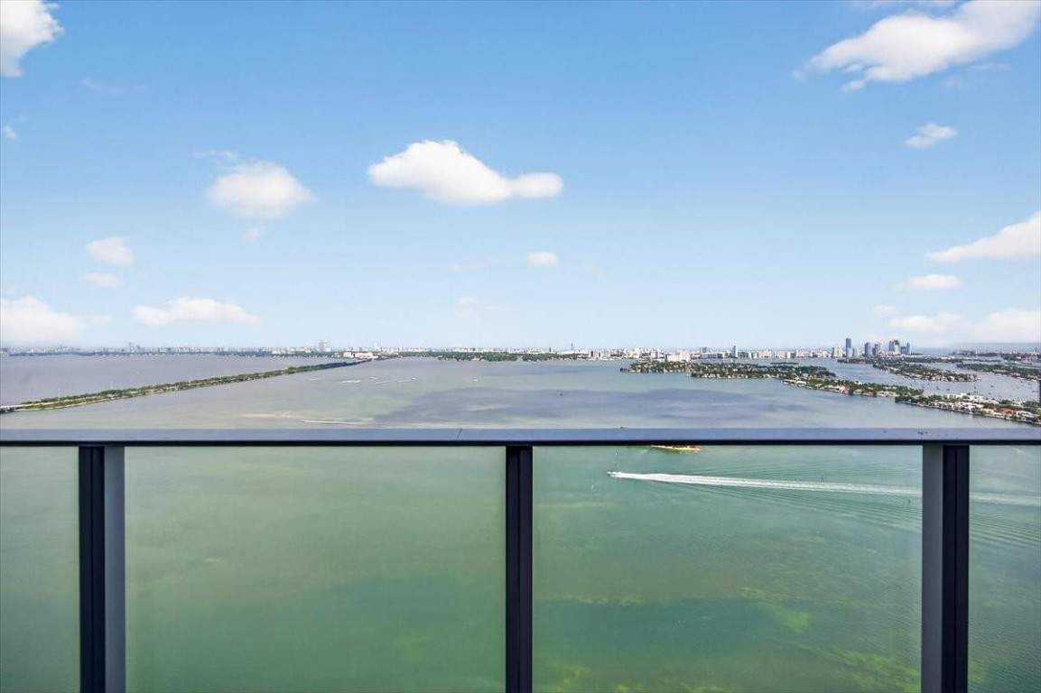 Aria Reserve Miami - Residential