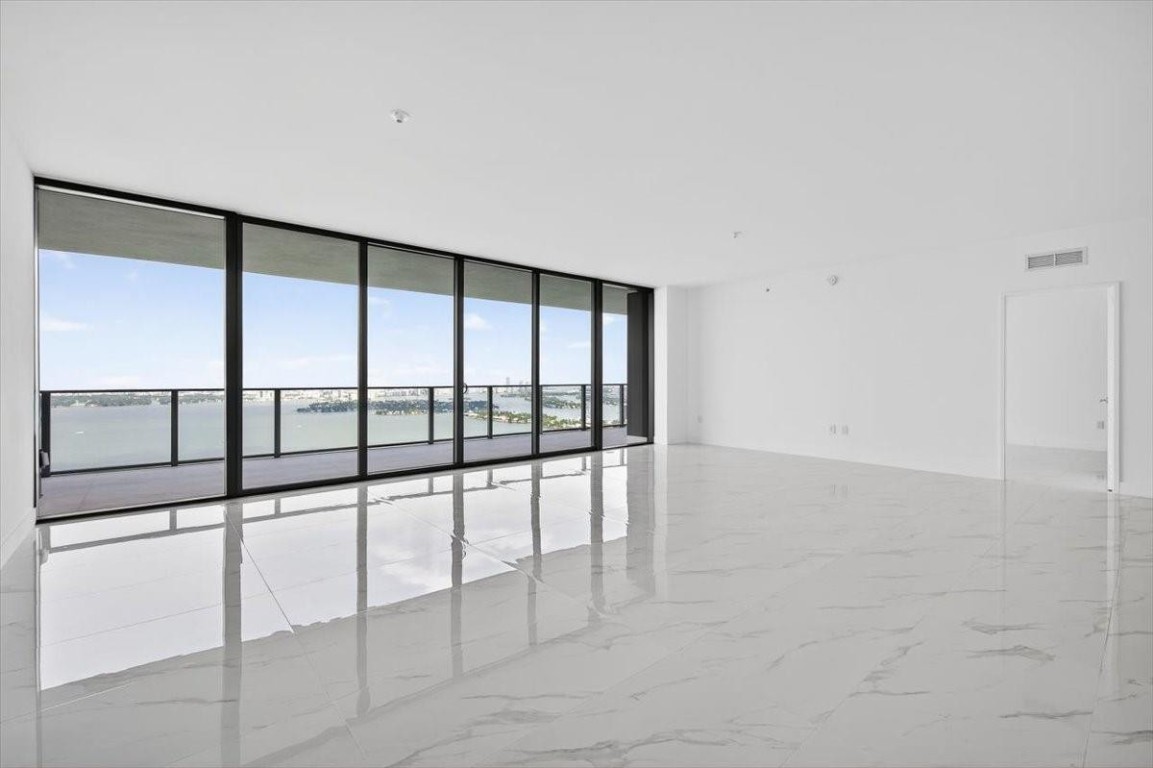 Aria Reserve Miami - Residential