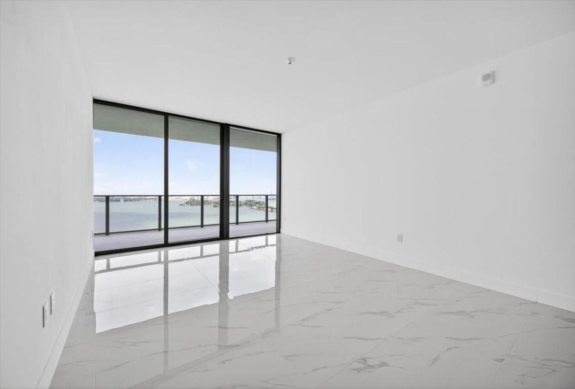 700 NE 24th Street 5202