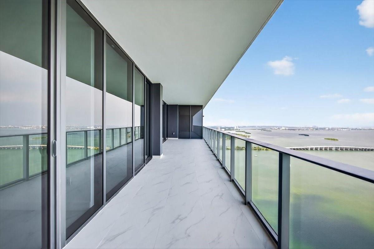 Aria Reserve Miami - Residential