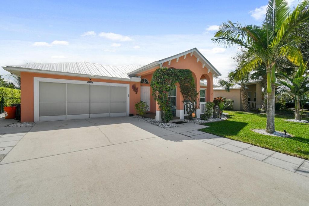 Photo of 4611 SE Murray Cove Circle, Stuart, FL 34997 (MLS # R11064157)