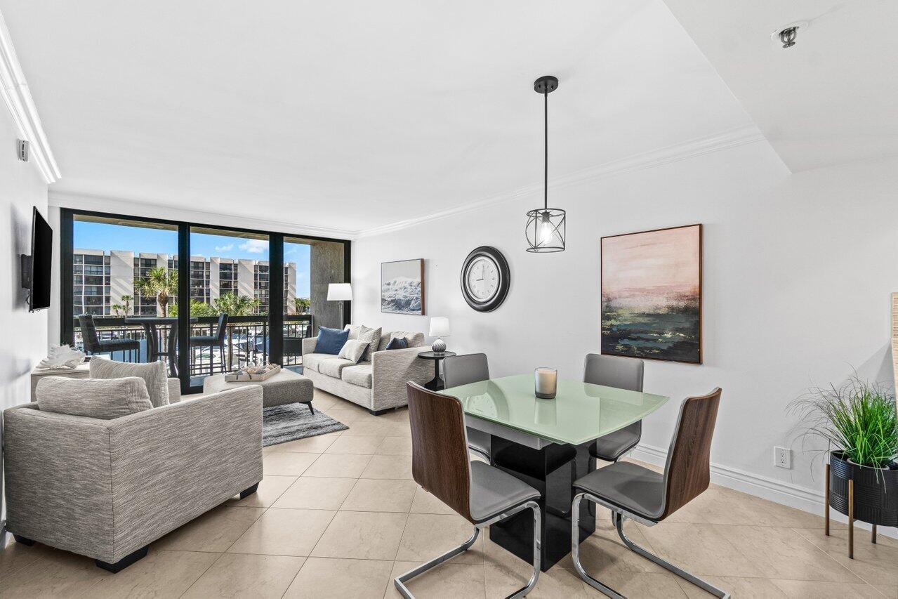 2707 N Ocean Boulevard 301-D