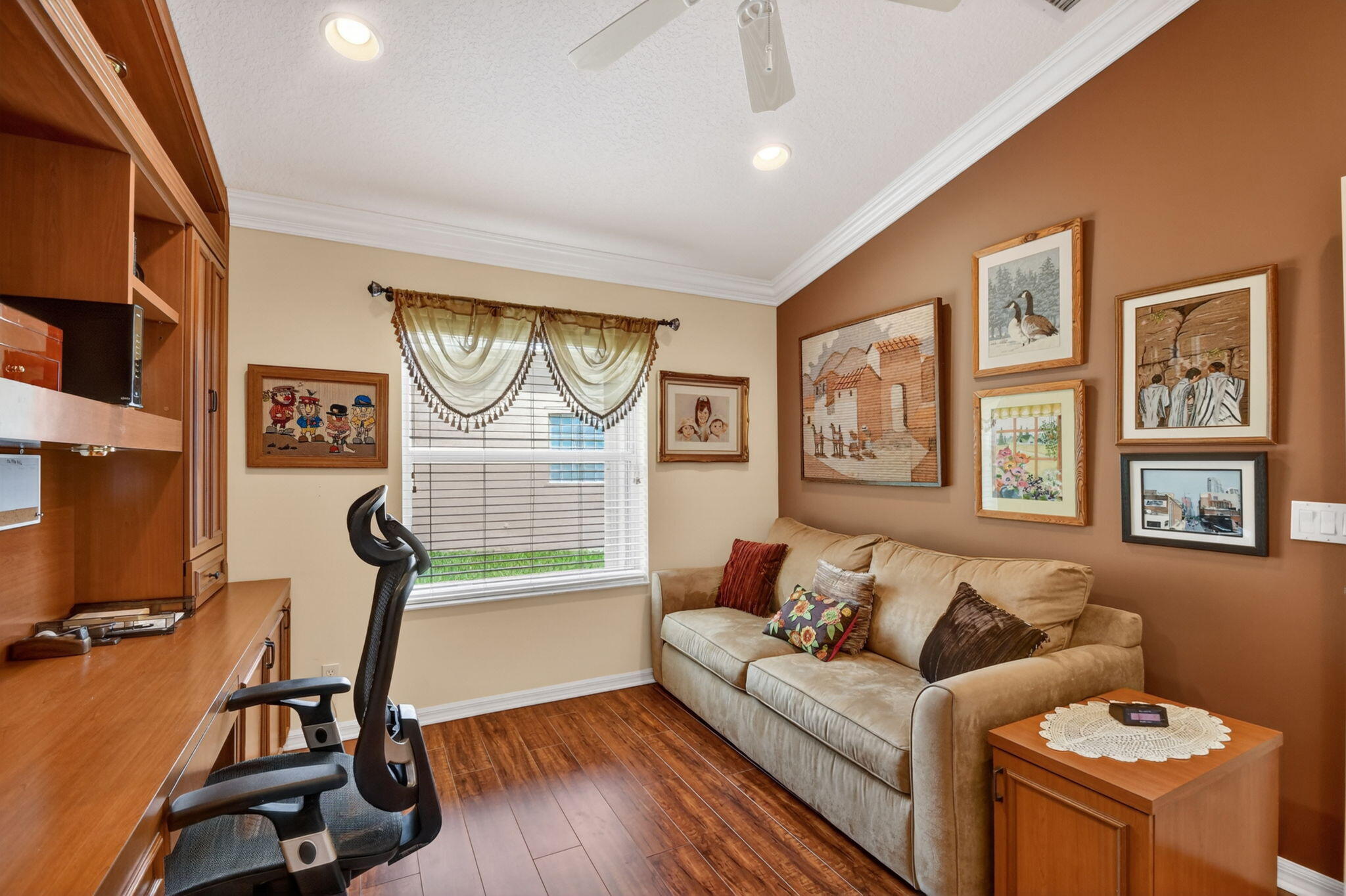 TOWNE PARK TR J - Residential
