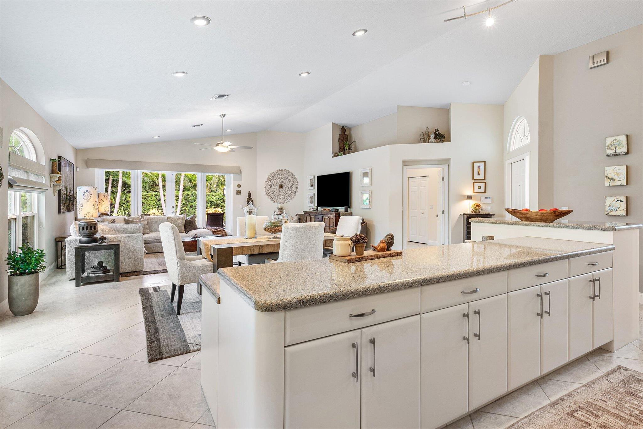 ANTIGUA POINT - Residential