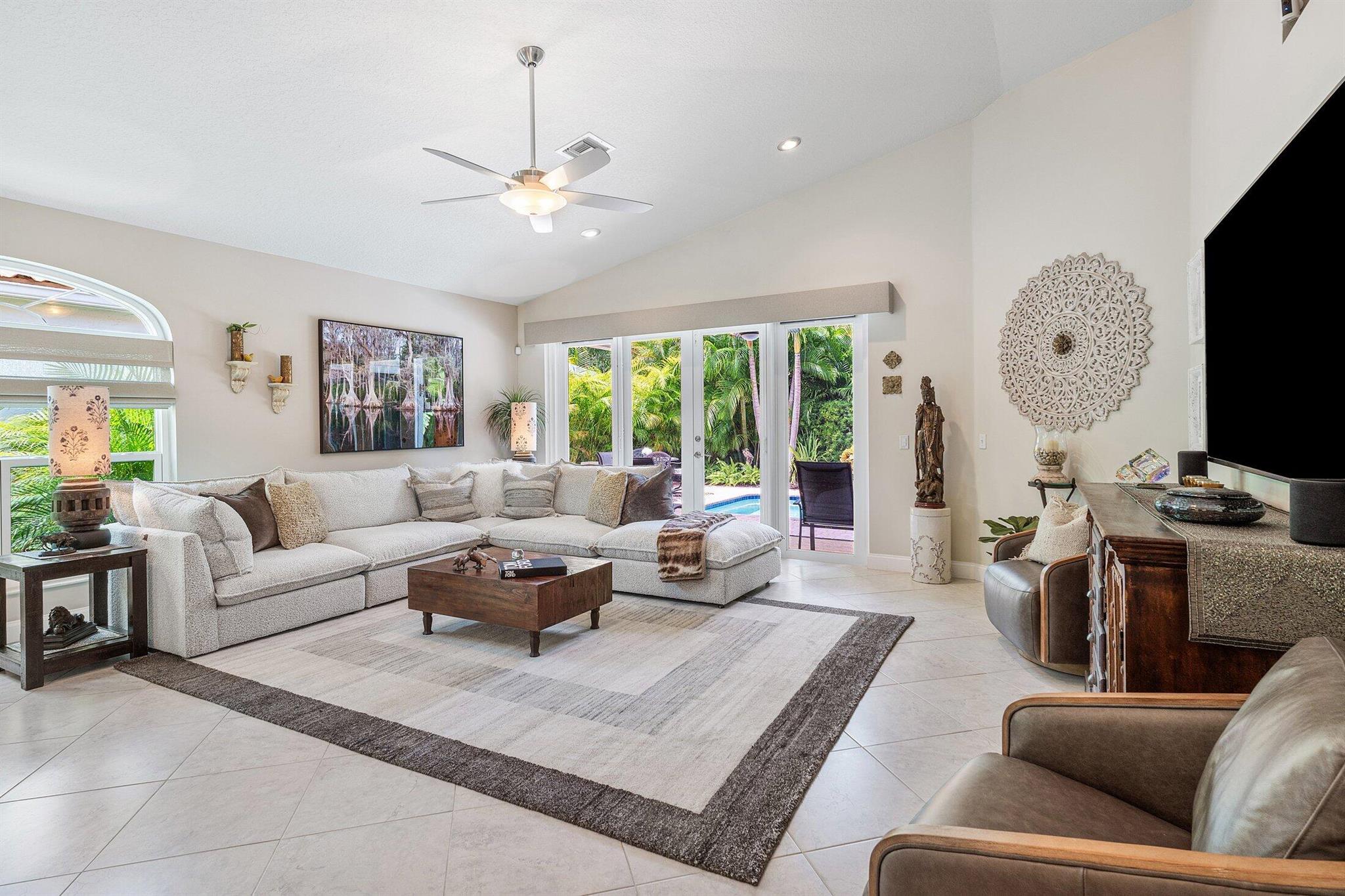 ANTIGUA POINT - Residential