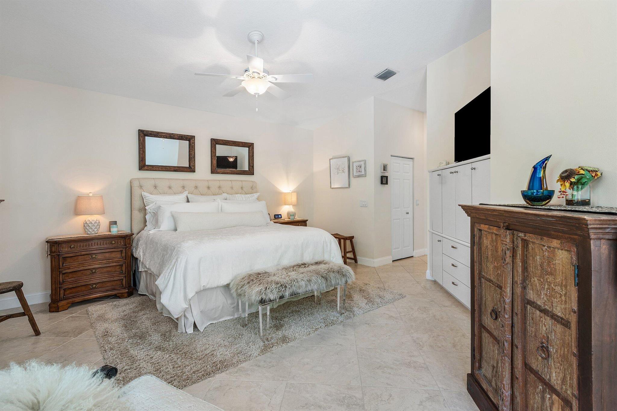 ANTIGUA POINT - Residential