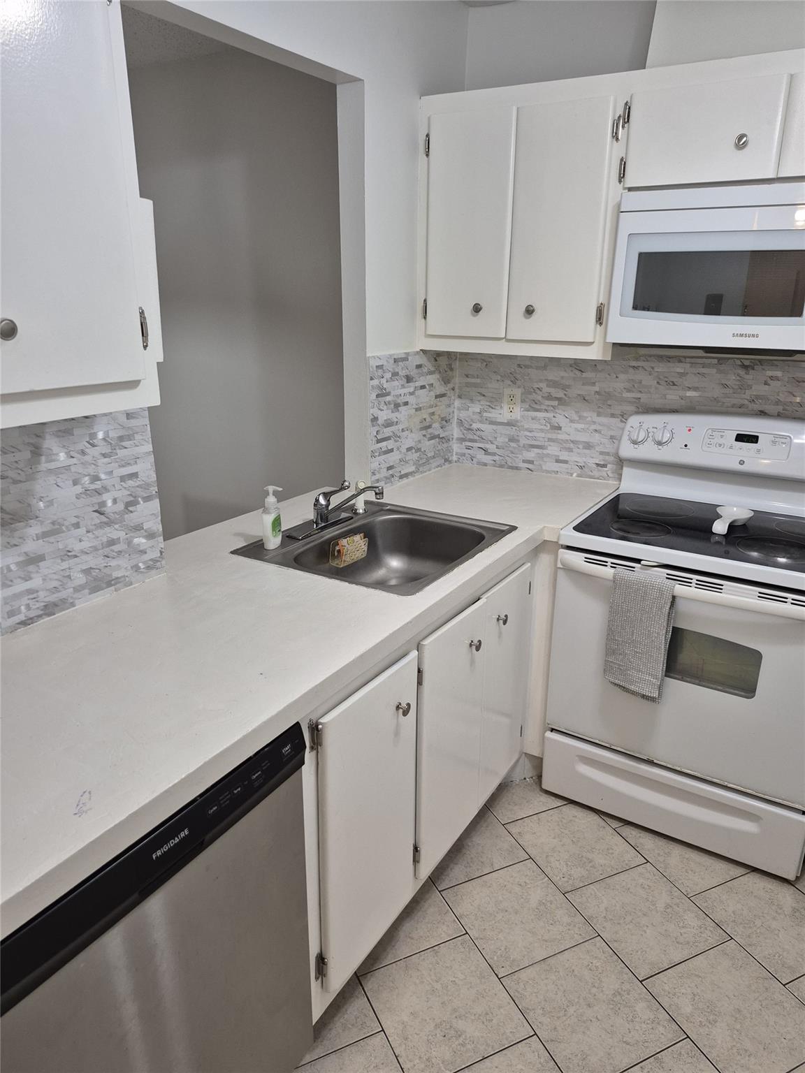 Sequoia Gardens II Condo - Residential Lease