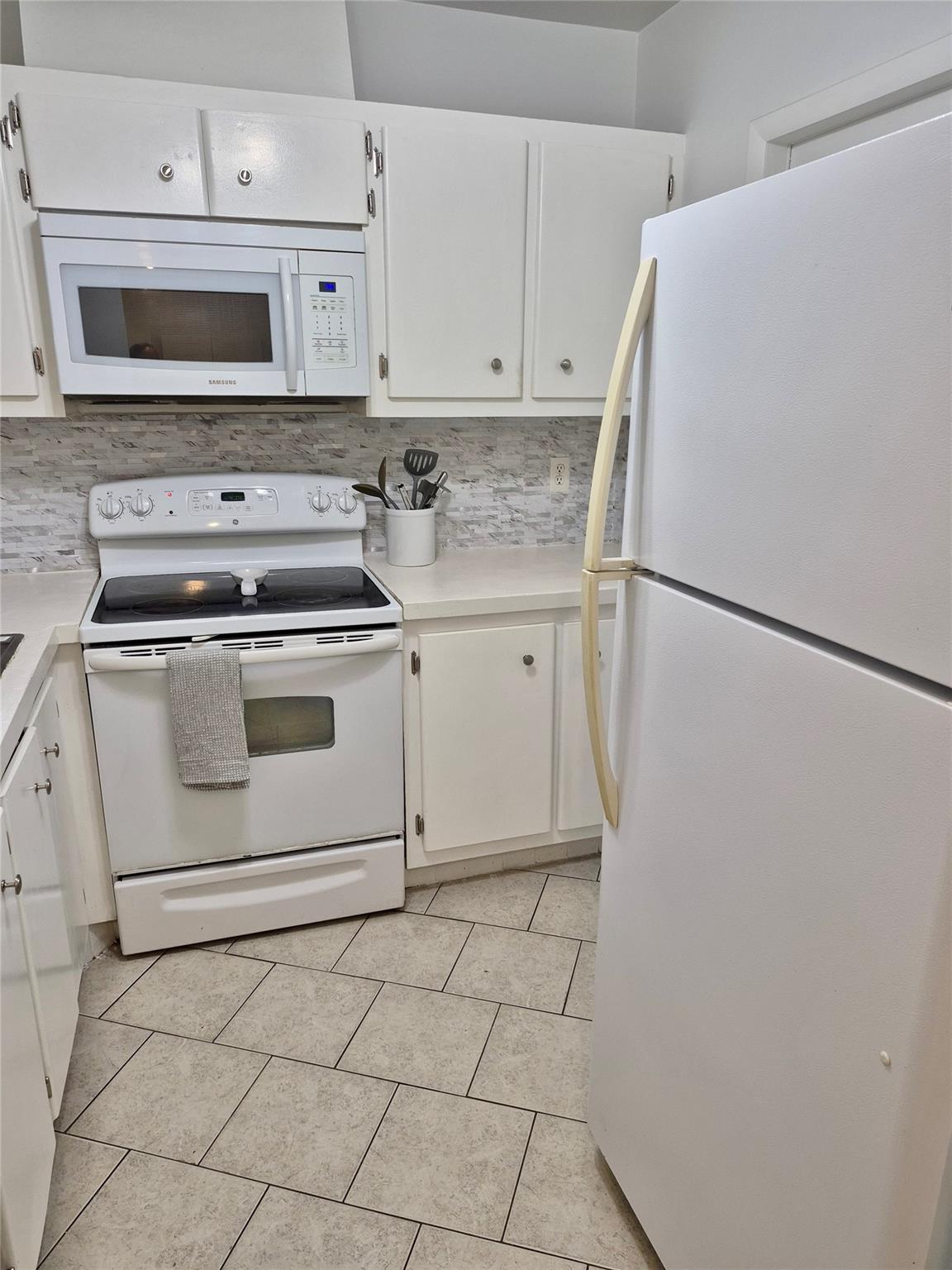 Sequoia Gardens II Condo - Residential Lease