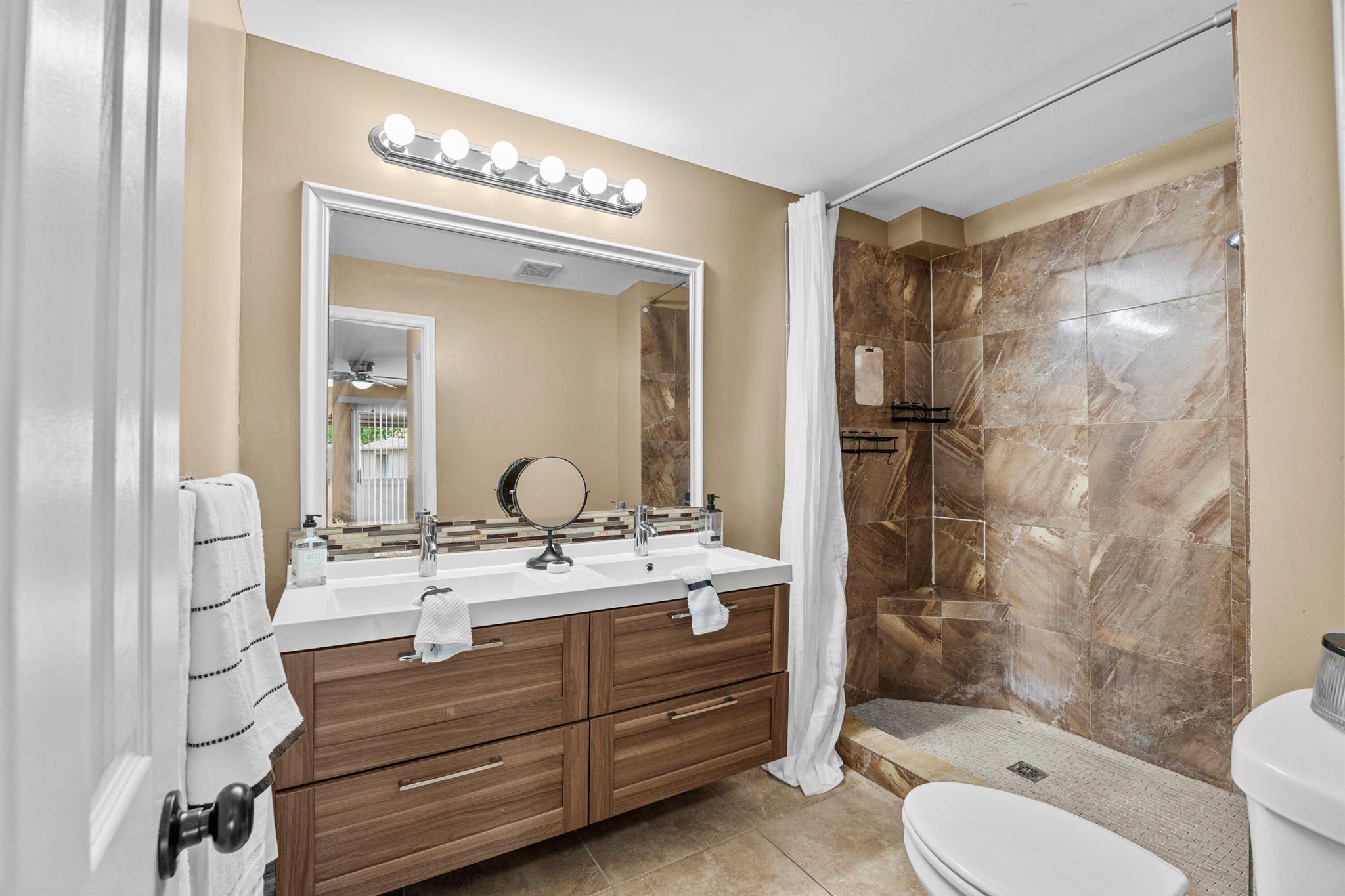 TOWNHOUSES AT JACARANDA C - Residential