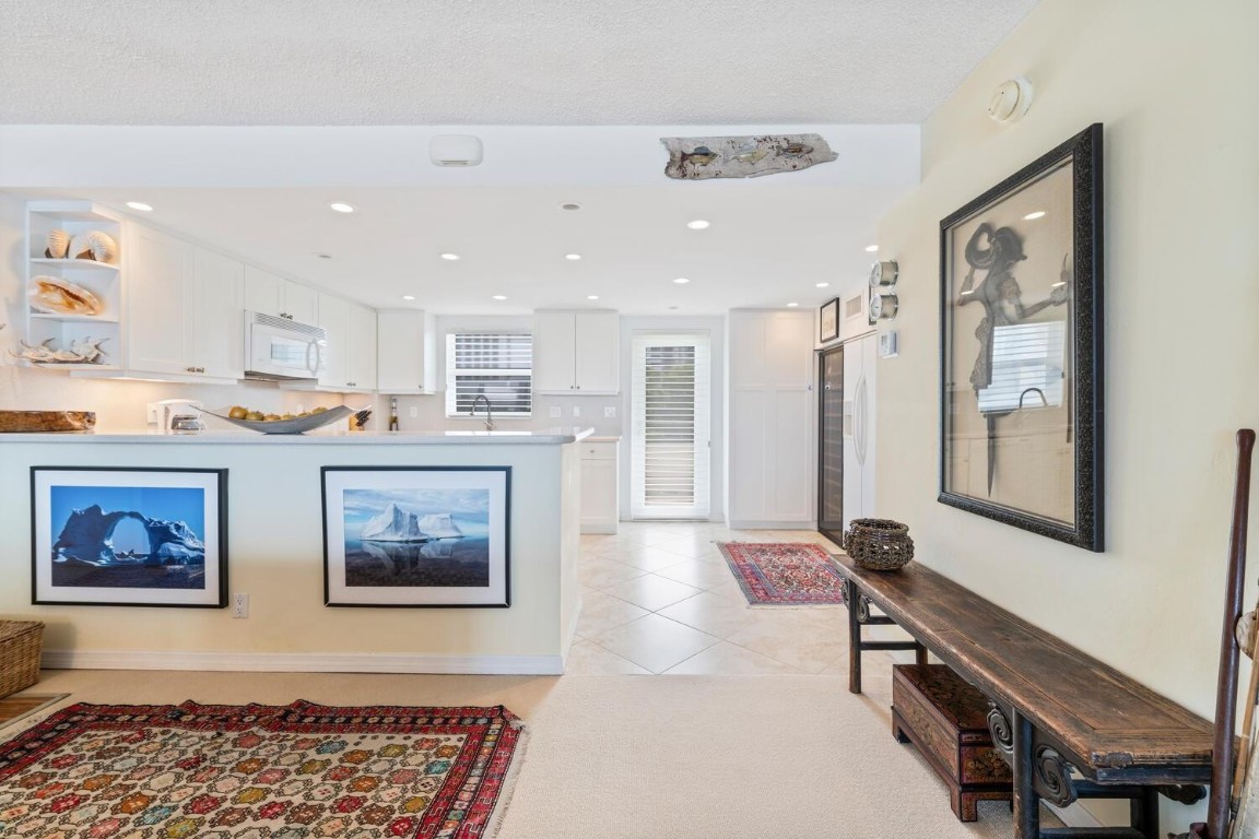 215 N Birch Road 4C