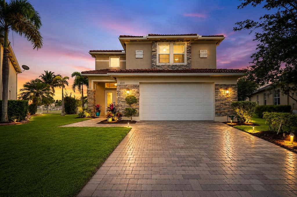Photo of 2335 NW Via Della Court, Port Saint Lucie, FL 34986 (MLS # B26039645)
