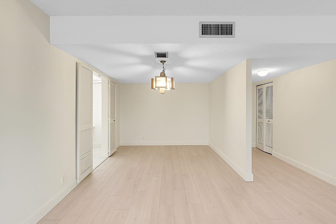 Country Club Towers - Residential