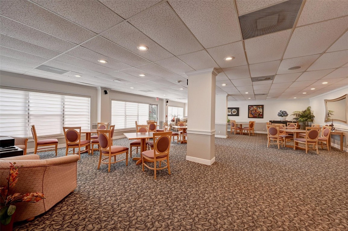 Country Club Towers - Residential