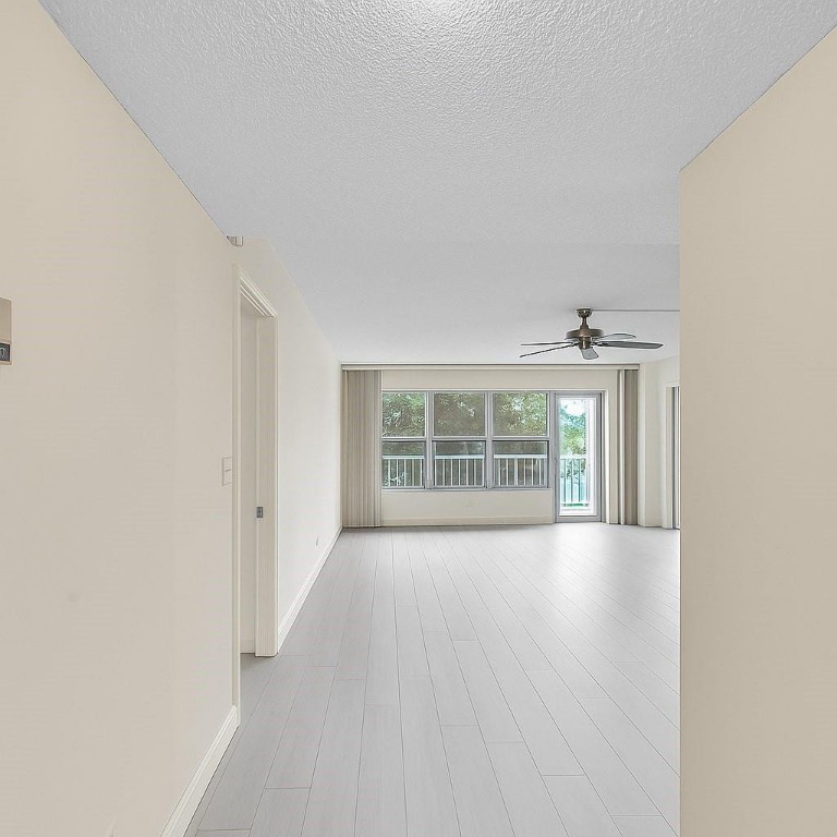 Country Club Towers - Residential