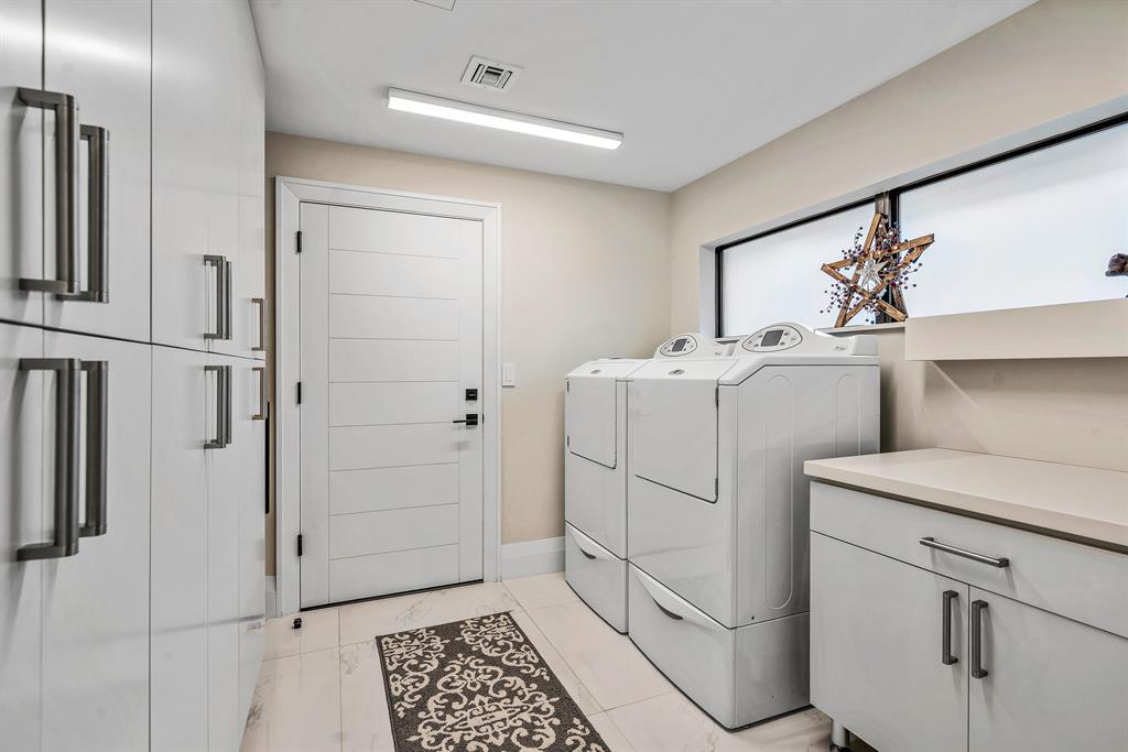 Royal Palm Yacht & Countr - Residential