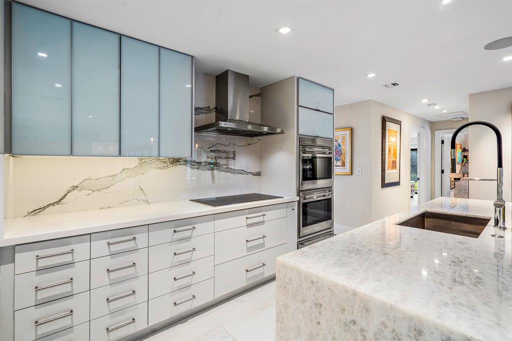 Royal Palm Yacht & Countr - Residential